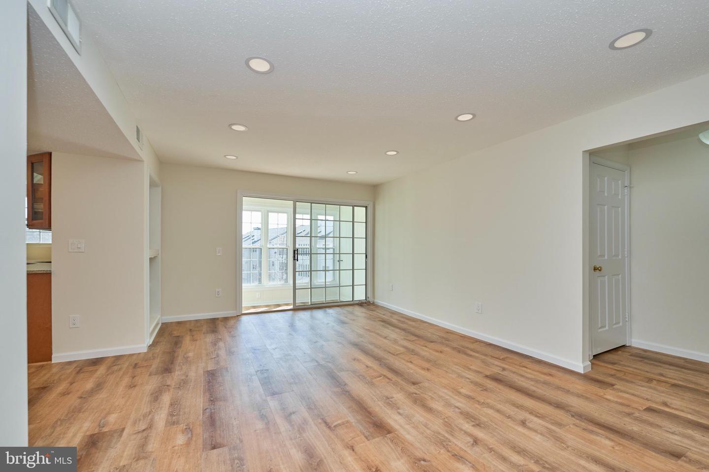 129 FORT EVANS RD SE #C, LEESBURG, Virginia 20175, 2 Bedrooms Bedrooms, ,2 BathroomsBathrooms,Residential,For sale,129 FORT EVANS RD SE #C,VALO2114838 MLS # VALO2114838