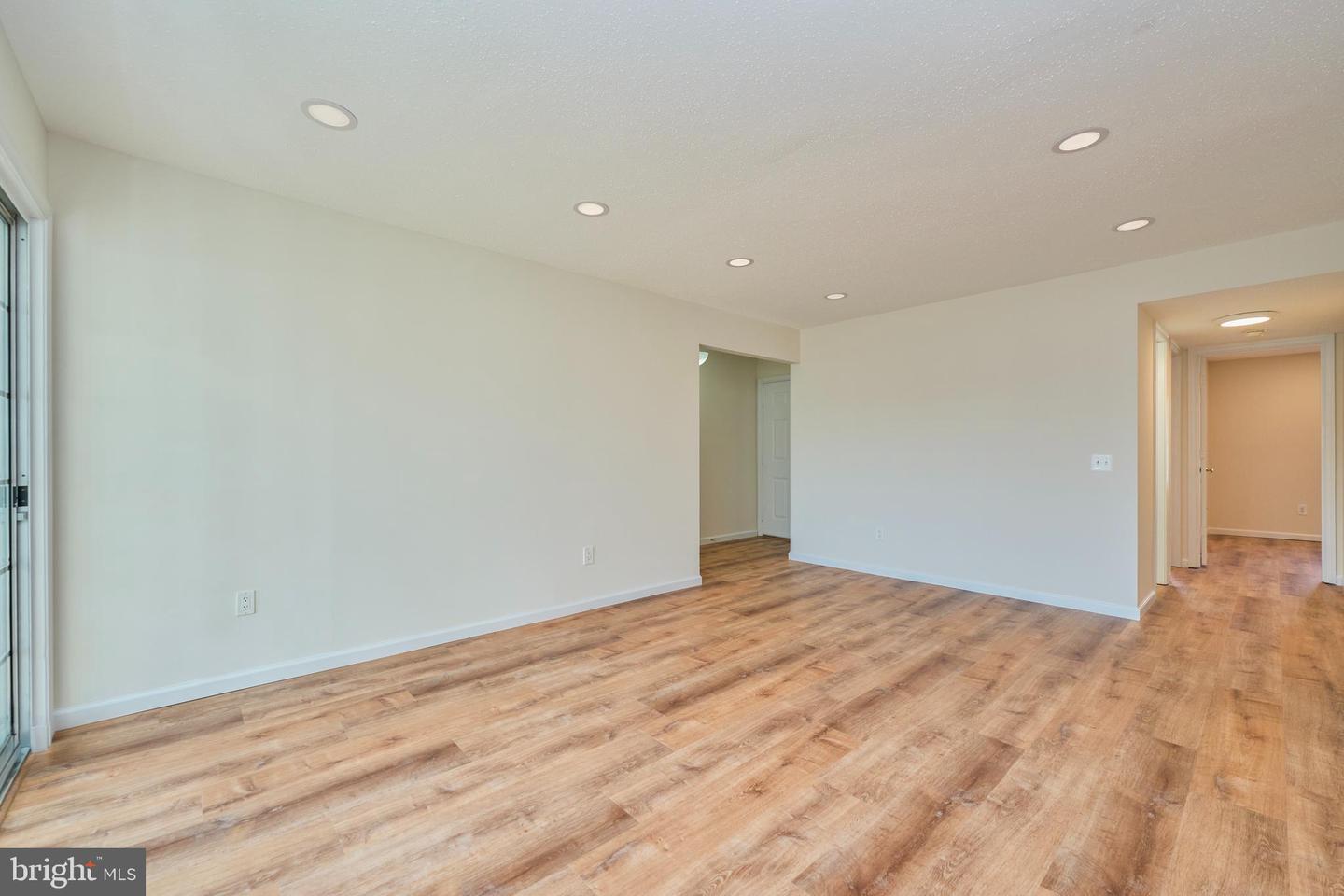 129 FORT EVANS RD SE #C, LEESBURG, Virginia 20175, 2 Bedrooms Bedrooms, ,2 BathroomsBathrooms,Residential,For sale,129 FORT EVANS RD SE #C,VALO2114838 MLS # VALO2114838