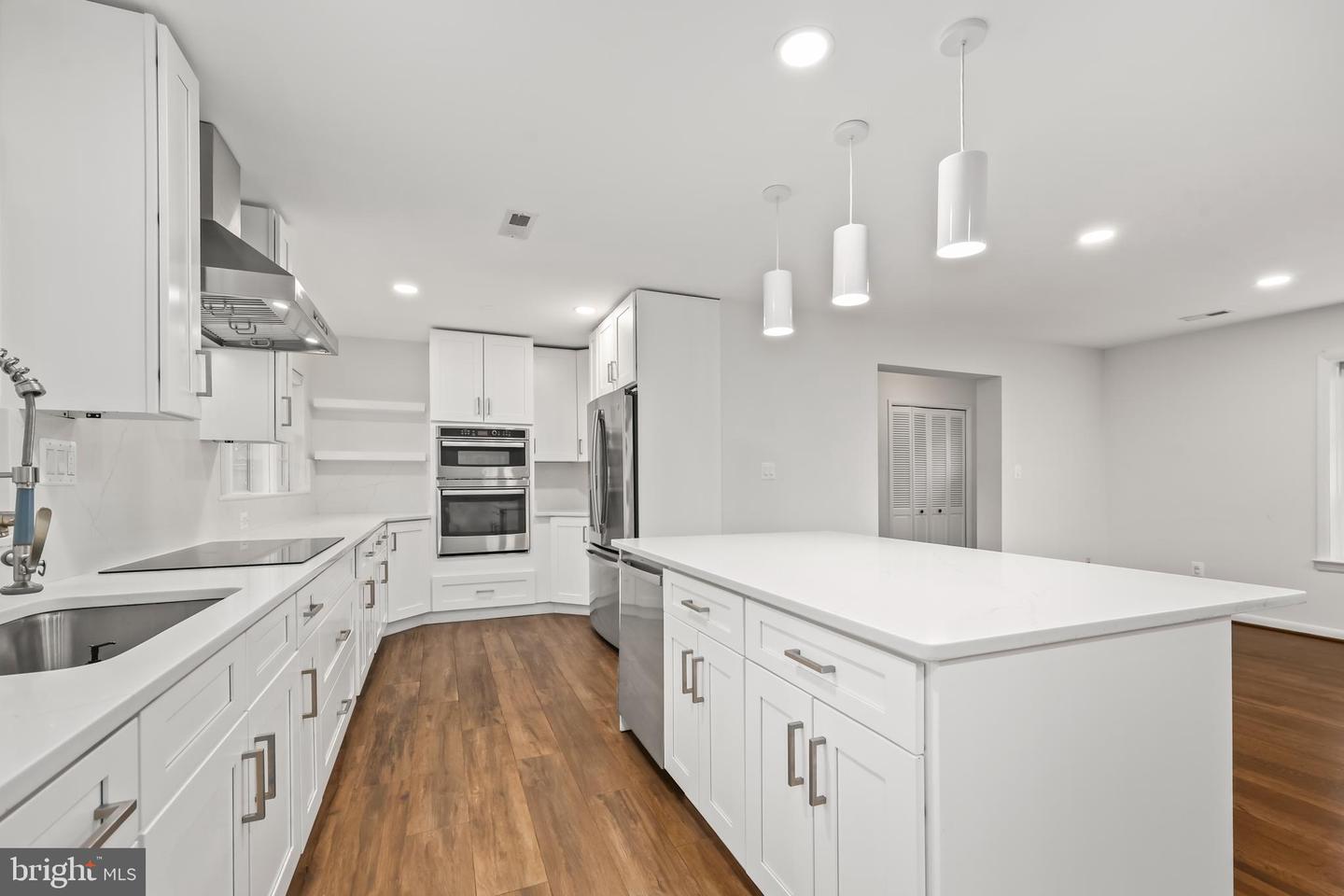 6210 LOCH RAVEN DR, MCLEAN, Virginia 22101, 4 Bedrooms Bedrooms, ,3 BathroomsBathrooms,Residential,For sale,6210 LOCH RAVEN DR,VAFX2287958 MLS # VAFX2287958