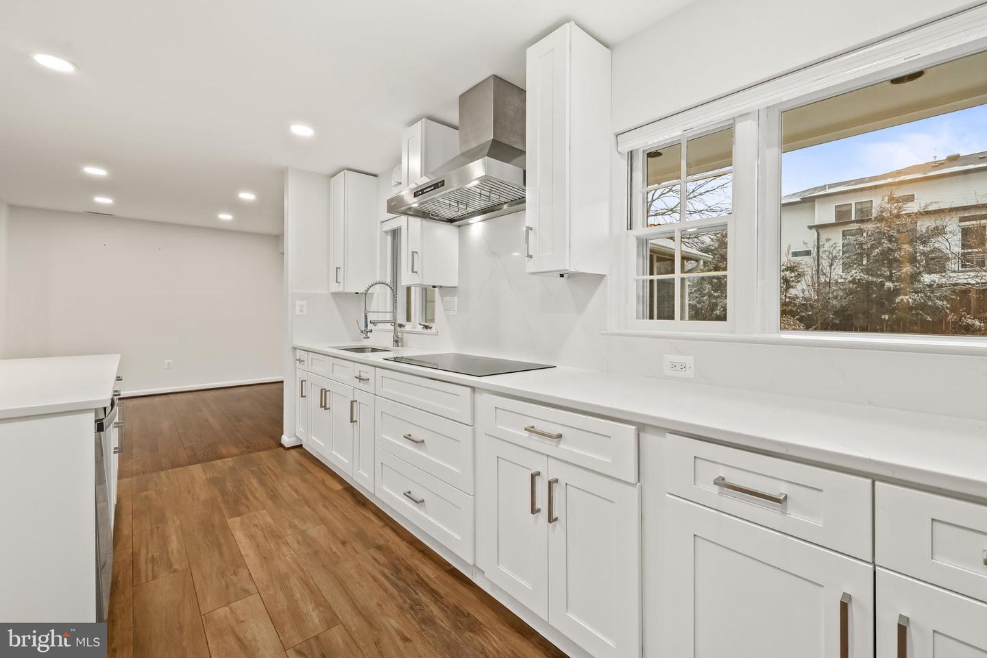 6210 LOCH RAVEN DR, MCLEAN, Virginia 22101, 4 Bedrooms Bedrooms, ,3 BathroomsBathrooms,Residential,For sale,6210 LOCH RAVEN DR,VAFX2287958 MLS # VAFX2287958