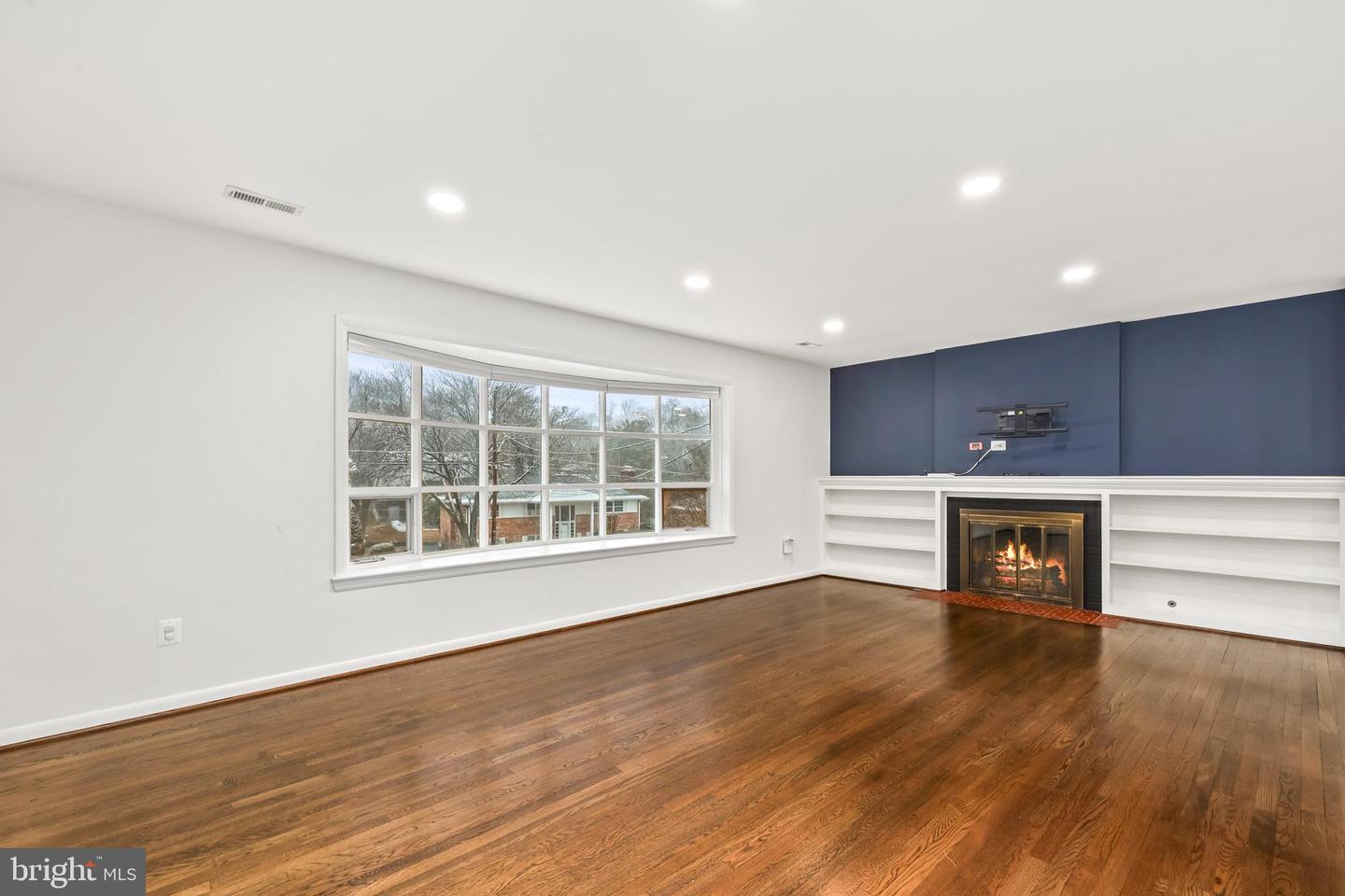 6210 LOCH RAVEN DR, MCLEAN, Virginia 22101, 4 Bedrooms Bedrooms, ,3 BathroomsBathrooms,Residential,For sale,6210 LOCH RAVEN DR,VAFX2287958 MLS # VAFX2287958