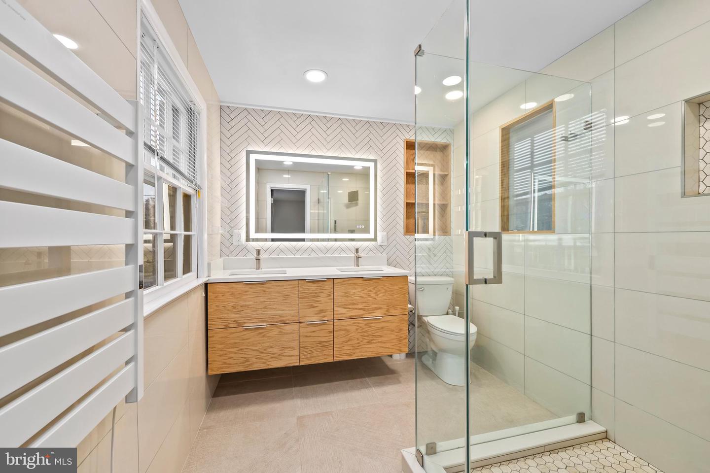 6210 LOCH RAVEN DR, MCLEAN, Virginia 22101, 4 Bedrooms Bedrooms, ,3 BathroomsBathrooms,Residential,For sale,6210 LOCH RAVEN DR,VAFX2287958 MLS # VAFX2287958