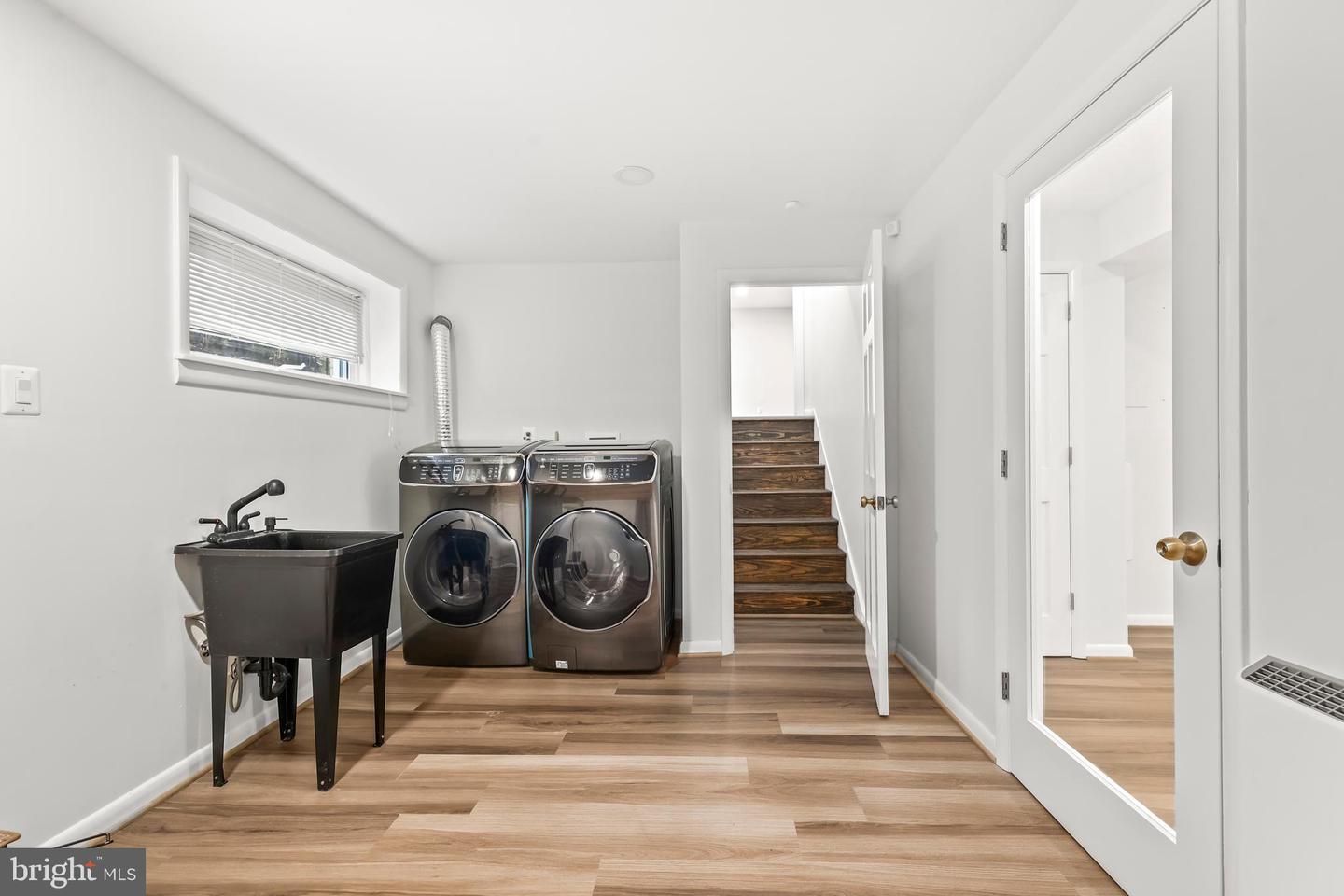 6210 LOCH RAVEN DR, MCLEAN, Virginia 22101, 4 Bedrooms Bedrooms, ,3 BathroomsBathrooms,Residential,For sale,6210 LOCH RAVEN DR,VAFX2287958 MLS # VAFX2287958