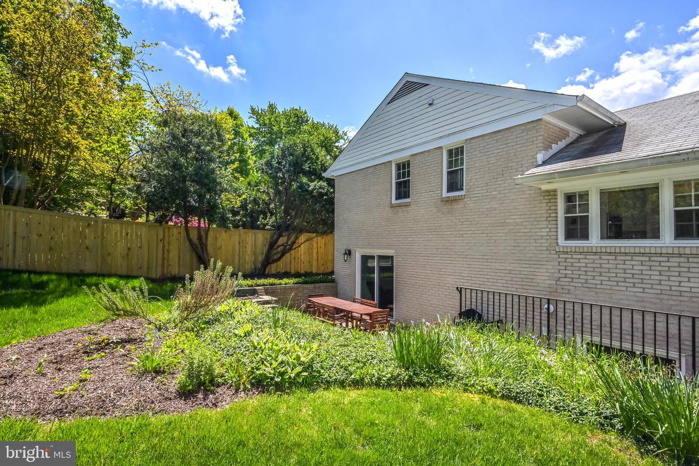 6210 LOCH RAVEN DR, MCLEAN, Virginia 22101, 4 Bedrooms Bedrooms, ,3 BathroomsBathrooms,Residential,For sale,6210 LOCH RAVEN DR,VAFX2287958 MLS # VAFX2287958