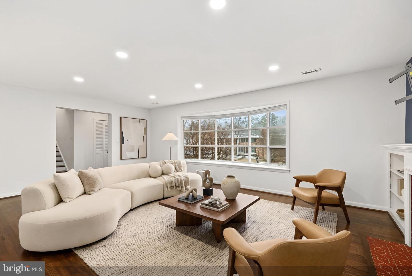 6210 LOCH RAVEN DR, MCLEAN, Virginia 22101, 4 Bedrooms Bedrooms, ,3 BathroomsBathrooms,Residential,For sale,6210 LOCH RAVEN DR,VAFX2287958 MLS # VAFX2287958