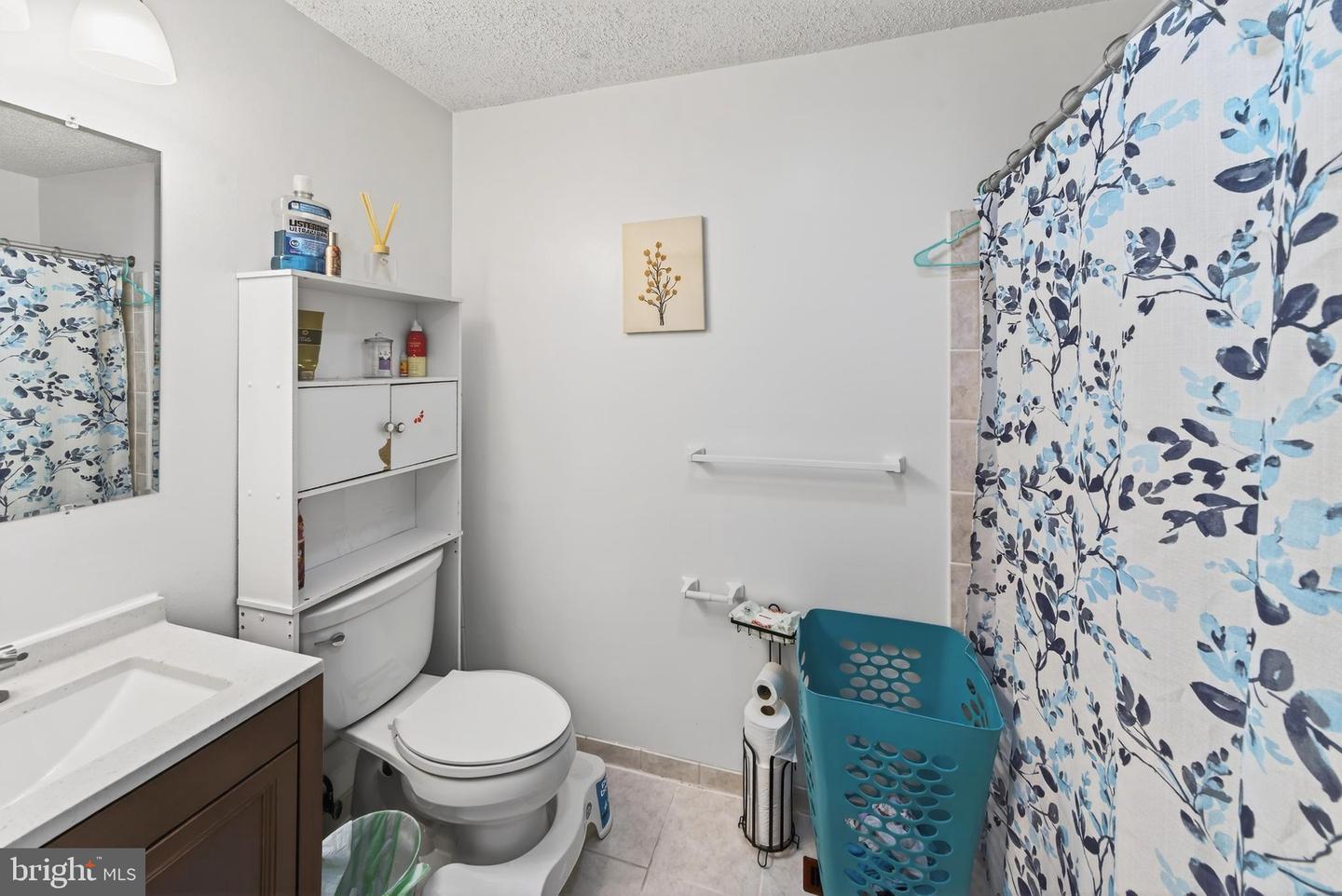 115 OAK VIEW DR SE, LEESBURG, Virginia 20175, 3 Bedrooms Bedrooms, ,2 BathroomsBathrooms,Residential,For sale,115 OAK VIEW DR SE,VALO2114874 MLS # VALO2114874