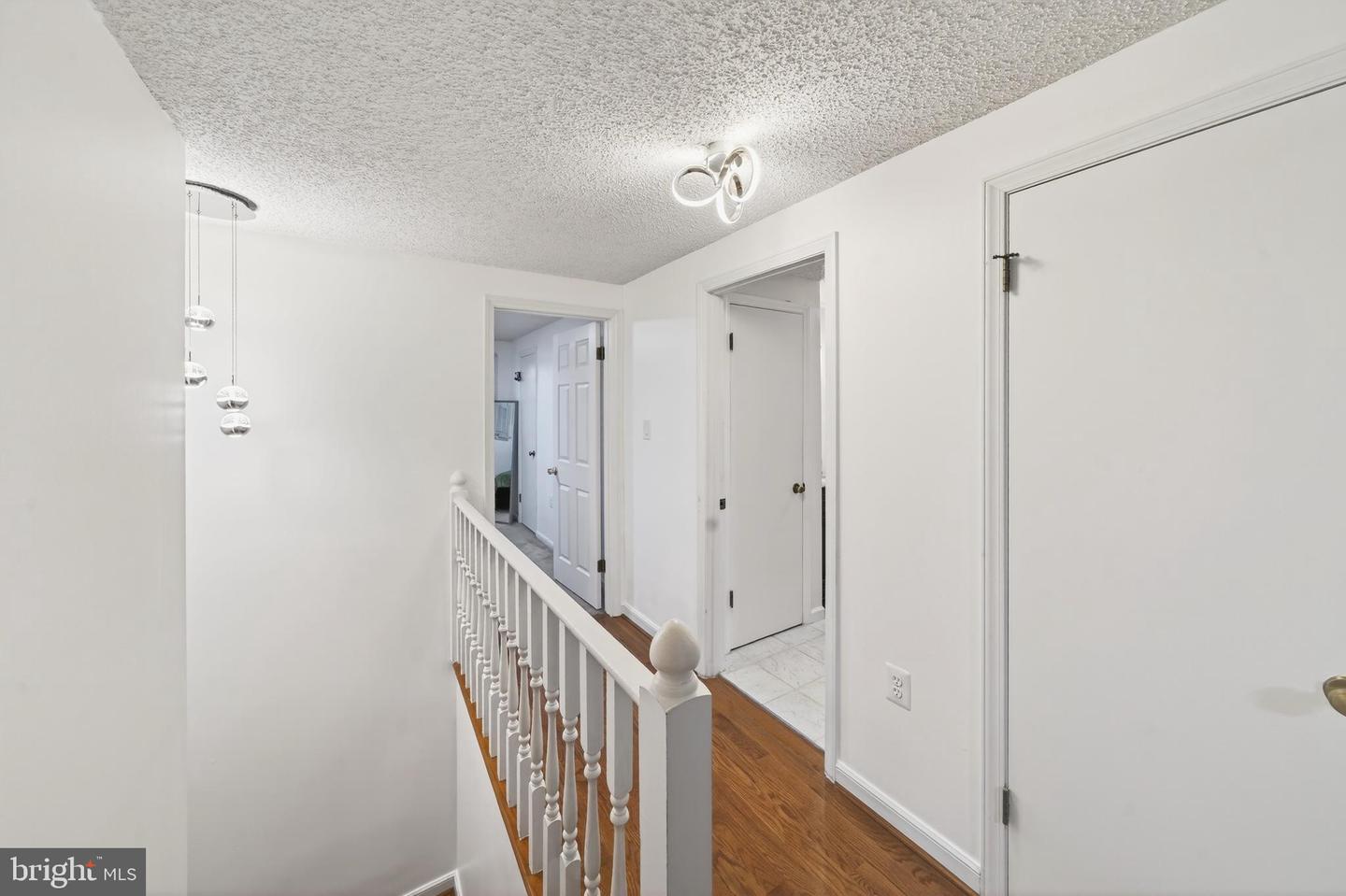 115 OAK VIEW DR SE, LEESBURG, Virginia 20175, 3 Bedrooms Bedrooms, ,2 BathroomsBathrooms,Residential,For sale,115 OAK VIEW DR SE,VALO2114874 MLS # VALO2114874