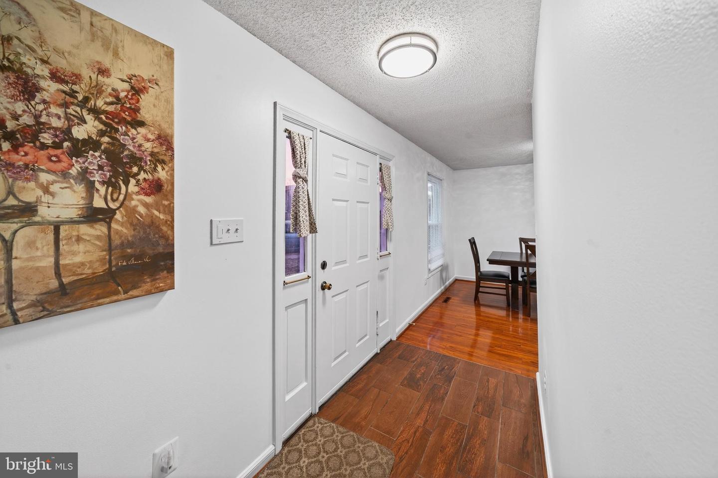 115 OAK VIEW DR SE, LEESBURG, Virginia 20175, 3 Bedrooms Bedrooms, ,2 BathroomsBathrooms,Residential,For sale,115 OAK VIEW DR SE,VALO2114874 MLS # VALO2114874