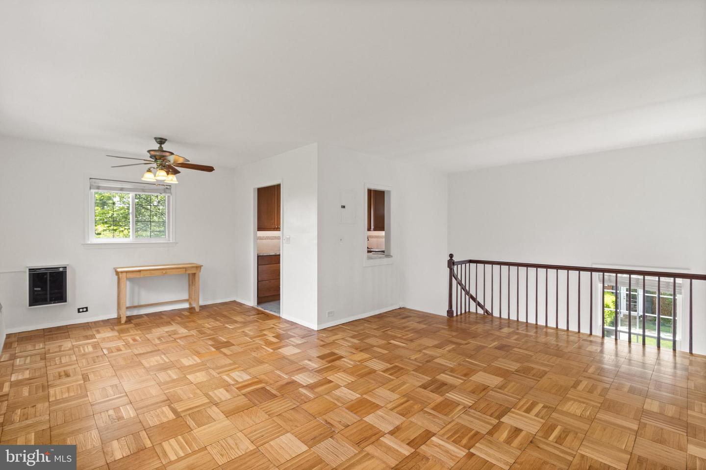 3282 MARTHA CUSTIS DR, ALEXANDRIA, Virginia 22302, 1 Bedroom Bedrooms, ,1 BathroomBathrooms,Residential,For sale,3282 MARTHA CUSTIS DR,VAAX2053636 MLS # VAAX2053636