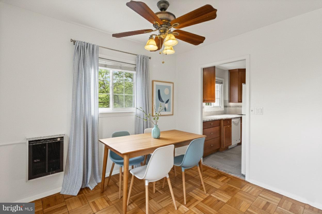 3282 MARTHA CUSTIS DR, ALEXANDRIA, Virginia 22302, 1 Bedroom Bedrooms, ,1 BathroomBathrooms,Residential,For sale,3282 MARTHA CUSTIS DR,VAAX2053636 MLS # VAAX2053636