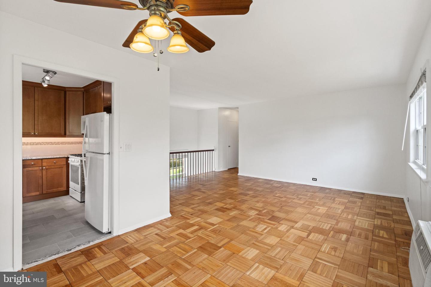 3282 MARTHA CUSTIS DR, ALEXANDRIA, Virginia 22302, 1 Bedroom Bedrooms, ,1 BathroomBathrooms,Residential,For sale,3282 MARTHA CUSTIS DR,VAAX2053636 MLS # VAAX2053636