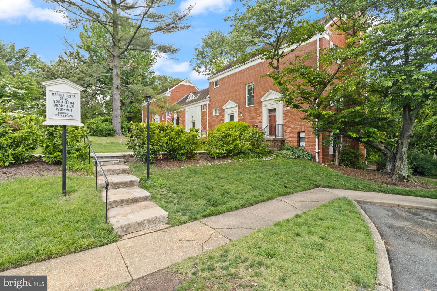 3282 MARTHA CUSTIS DR, ALEXANDRIA, Virginia 22302, 1 Bedroom Bedrooms, ,1 BathroomBathrooms,Residential,For sale,3282 MARTHA CUSTIS DR,VAAX2053636 MLS # VAAX2053636