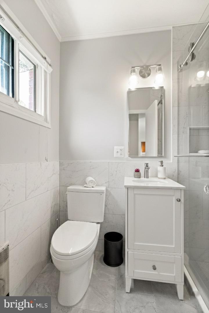 3282 MARTHA CUSTIS DR, ALEXANDRIA, Virginia 22302, 1 Bedroom Bedrooms, ,1 BathroomBathrooms,Residential,For sale,3282 MARTHA CUSTIS DR,VAAX2053636 MLS # VAAX2053636