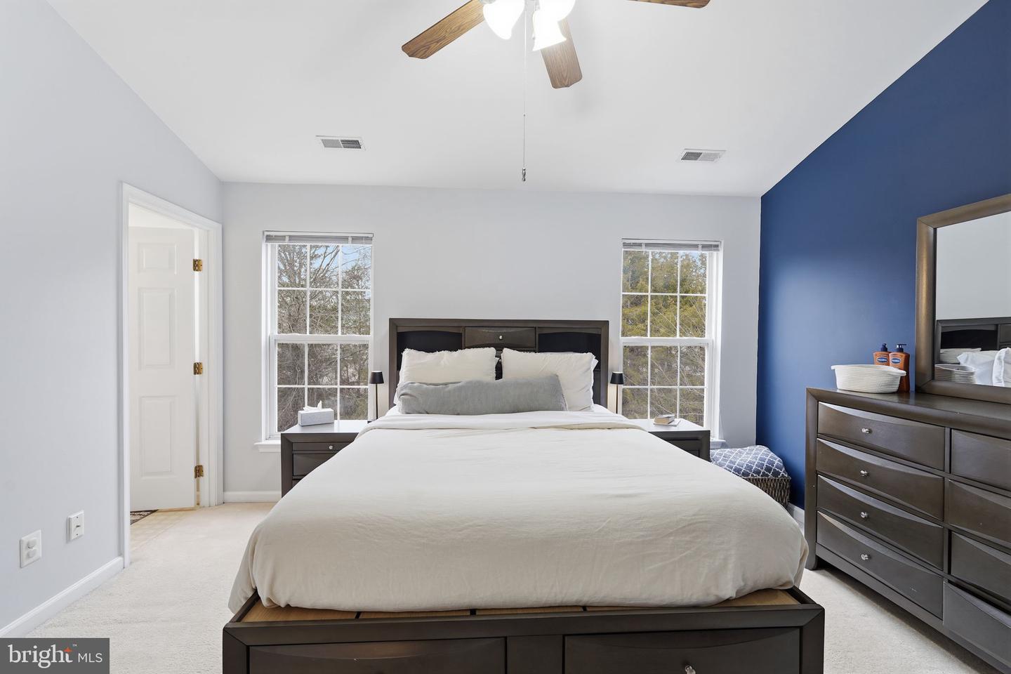 6992 MANAHOAC PL, GAINESVILLE, Virginia 20155, 3 Bedrooms Bedrooms, ,2 BathroomsBathrooms,Residential,For sale,6992 MANAHOAC PL,VAPW2111490 MLS # VAPW2111490