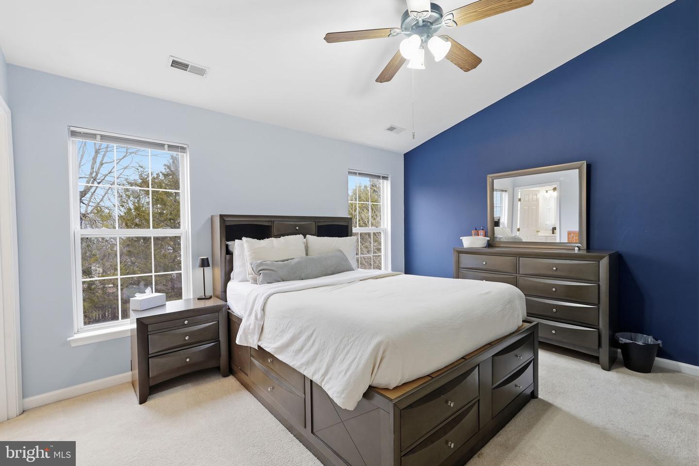 6992 MANAHOAC PL, GAINESVILLE, Virginia 20155, 3 Bedrooms Bedrooms, ,2 BathroomsBathrooms,Residential,For sale,6992 MANAHOAC PL,VAPW2111490 MLS # VAPW2111490