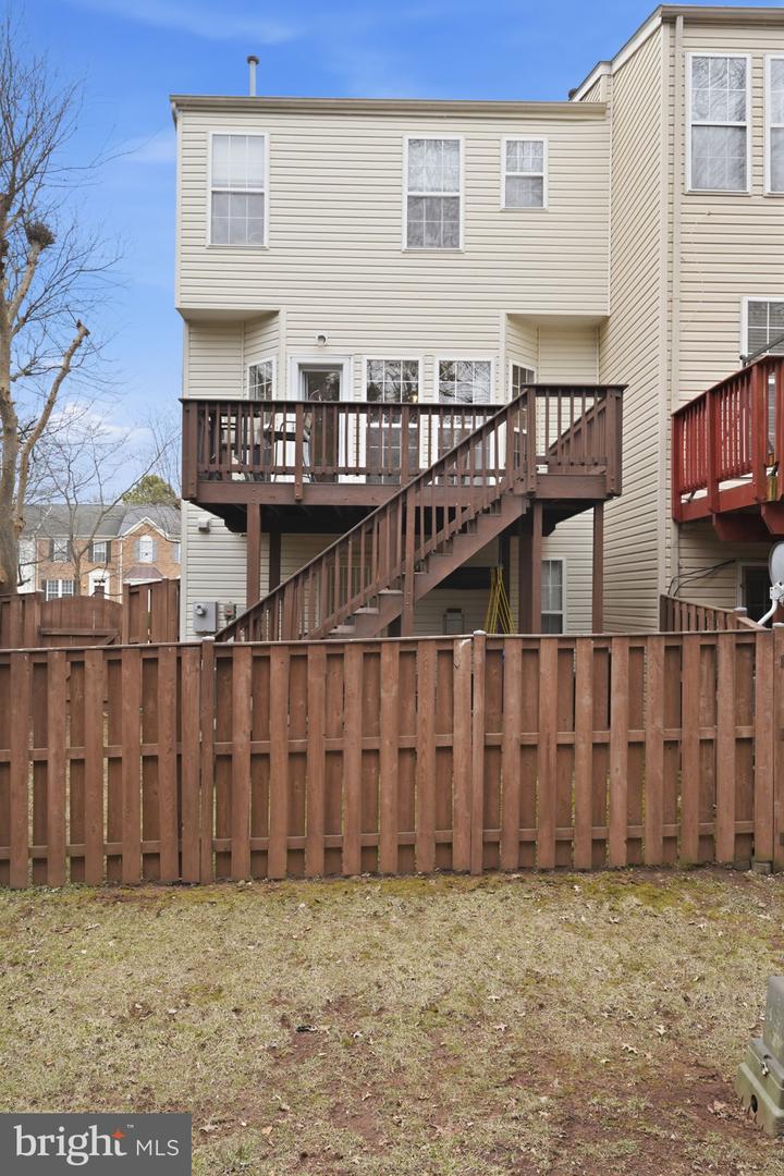 6992 MANAHOAC PL, GAINESVILLE, Virginia 20155, 3 Bedrooms Bedrooms, ,2 BathroomsBathrooms,Residential,For sale,6992 MANAHOAC PL,VAPW2111490 MLS # VAPW2111490