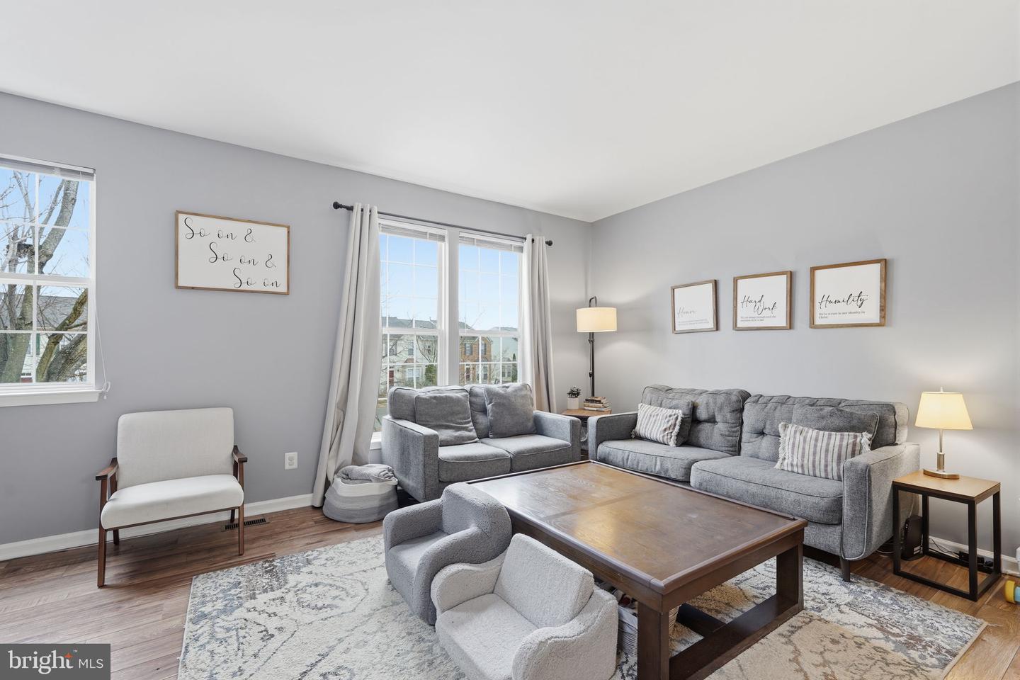 6992 MANAHOAC PL, GAINESVILLE, Virginia 20155, 3 Bedrooms Bedrooms, ,2 BathroomsBathrooms,Residential,For sale,6992 MANAHOAC PL,VAPW2111490 MLS # VAPW2111490