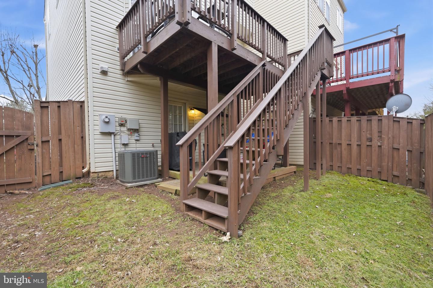 6992 MANAHOAC PL, GAINESVILLE, Virginia 20155, 3 Bedrooms Bedrooms, ,2 BathroomsBathrooms,Residential,For sale,6992 MANAHOAC PL,VAPW2111490 MLS # VAPW2111490