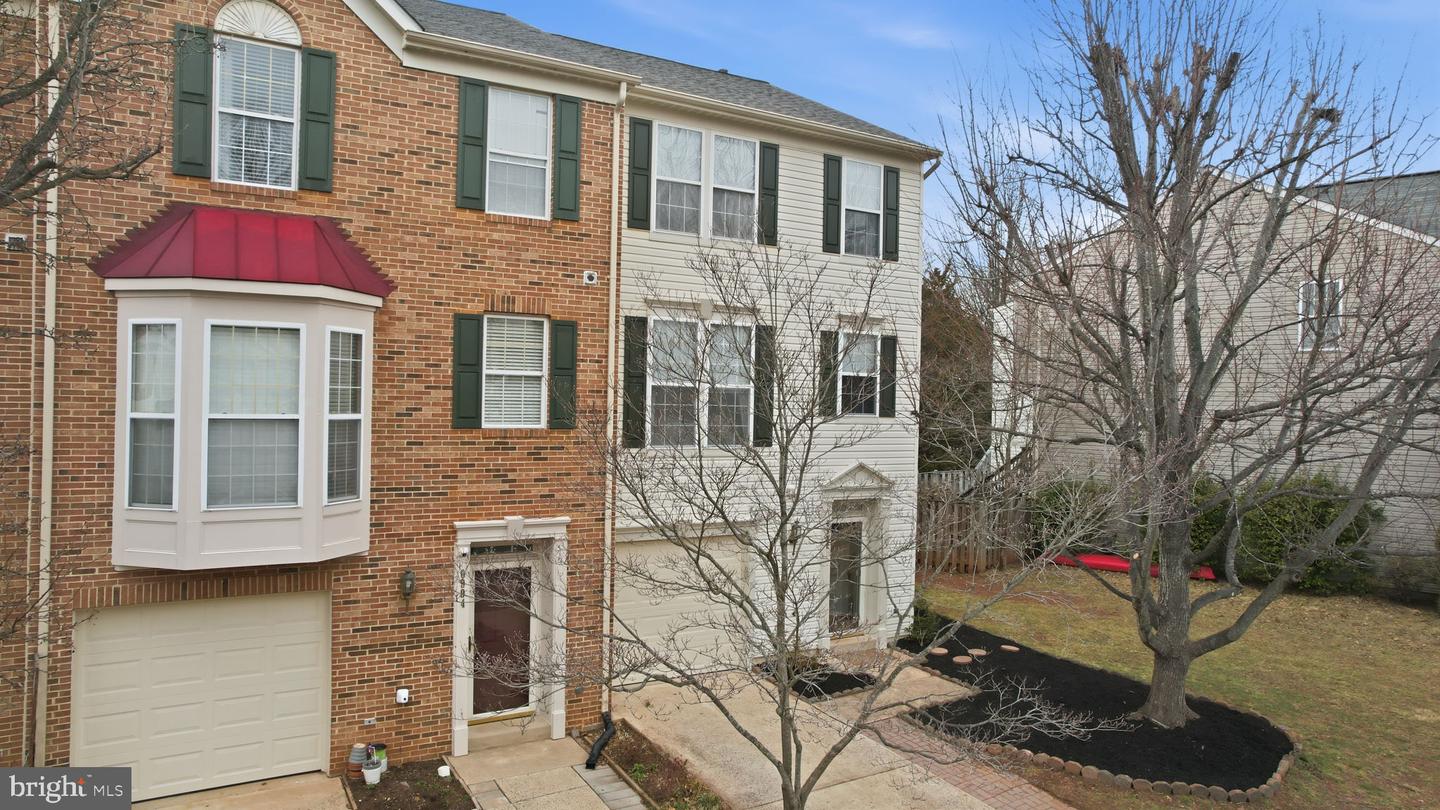 6992 MANAHOAC PL, GAINESVILLE, Virginia 20155, 3 Bedrooms Bedrooms, ,2 BathroomsBathrooms,Residential,For sale,6992 MANAHOAC PL,VAPW2111490 MLS # VAPW2111490