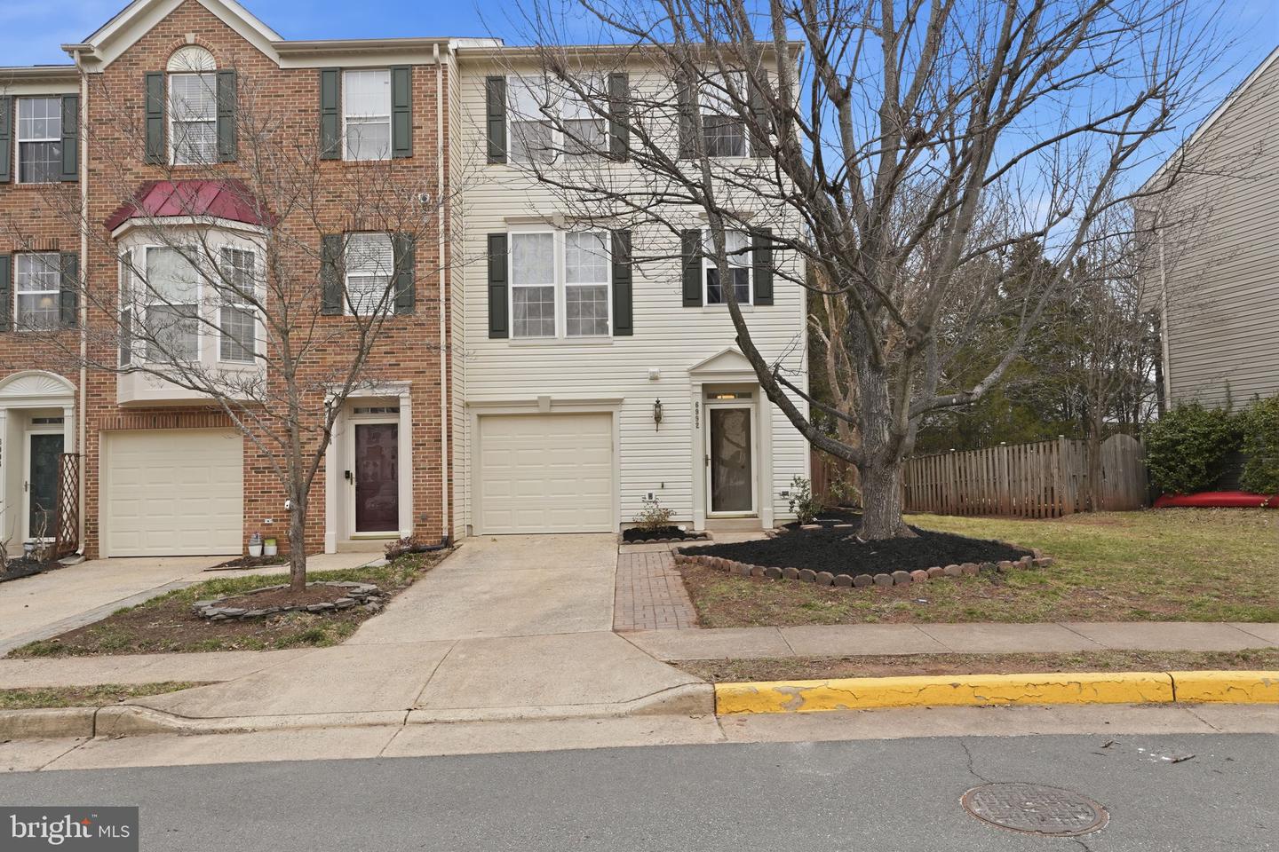 6992 MANAHOAC PL, GAINESVILLE, Virginia 20155, 3 Bedrooms Bedrooms, ,2 BathroomsBathrooms,Residential,For sale,6992 MANAHOAC PL,VAPW2111490 MLS # VAPW2111490