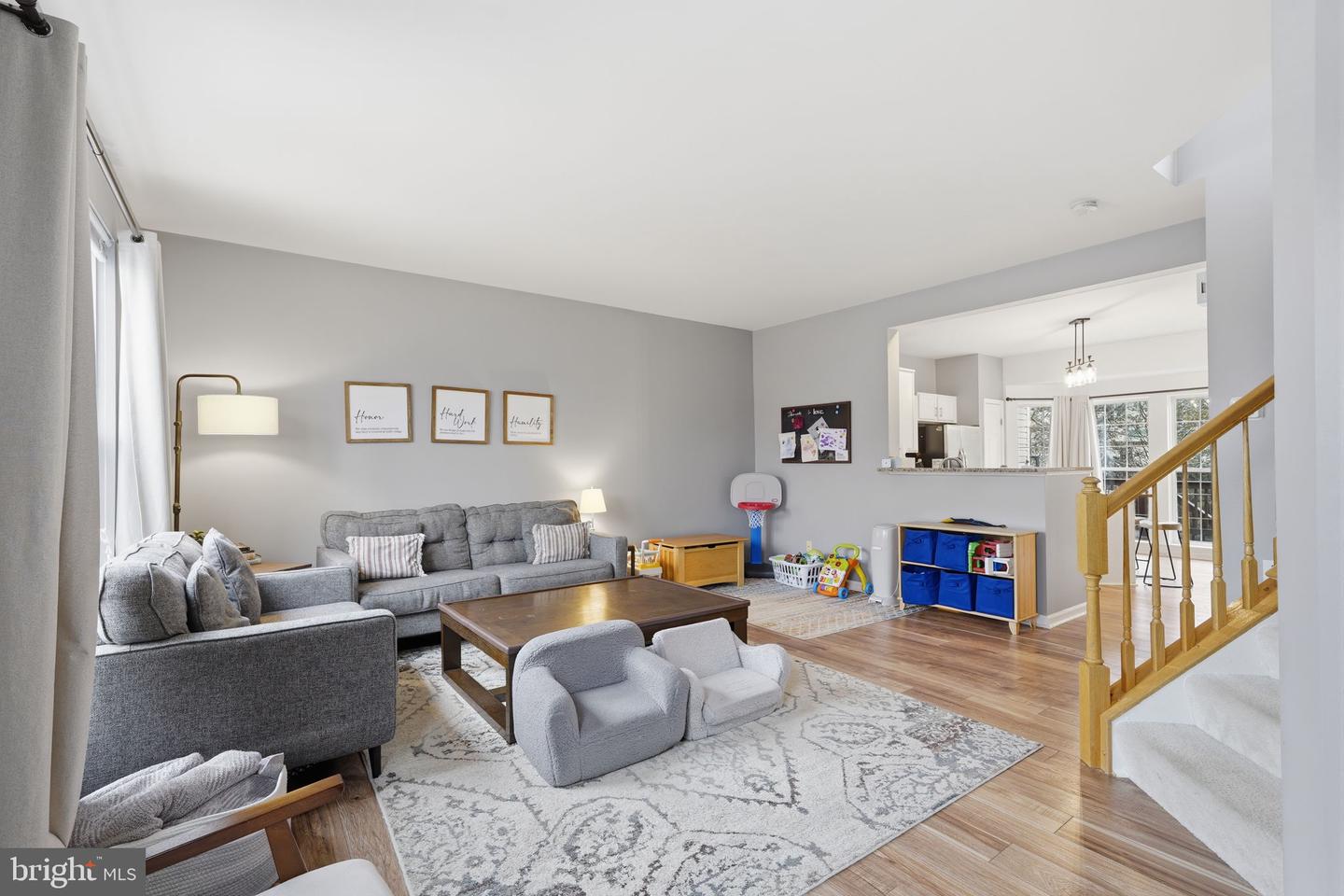 6992 MANAHOAC PL, GAINESVILLE, Virginia 20155, 3 Bedrooms Bedrooms, ,2 BathroomsBathrooms,Residential,For sale,6992 MANAHOAC PL,VAPW2111490 MLS # VAPW2111490