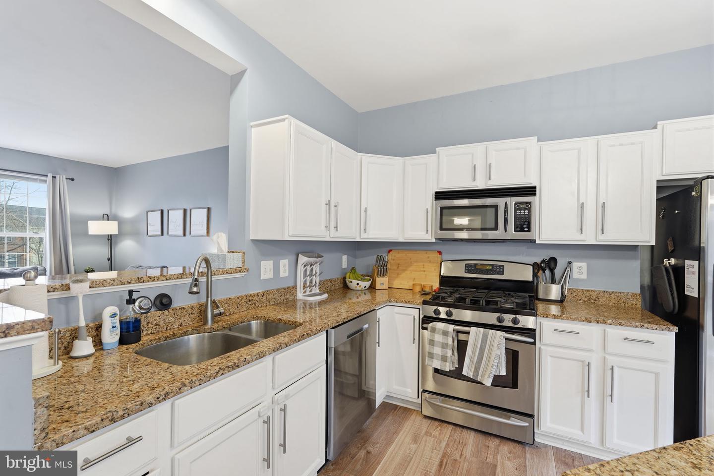 6992 MANAHOAC PL, GAINESVILLE, Virginia 20155, 3 Bedrooms Bedrooms, ,2 BathroomsBathrooms,Residential,For sale,6992 MANAHOAC PL,VAPW2111490 MLS # VAPW2111490