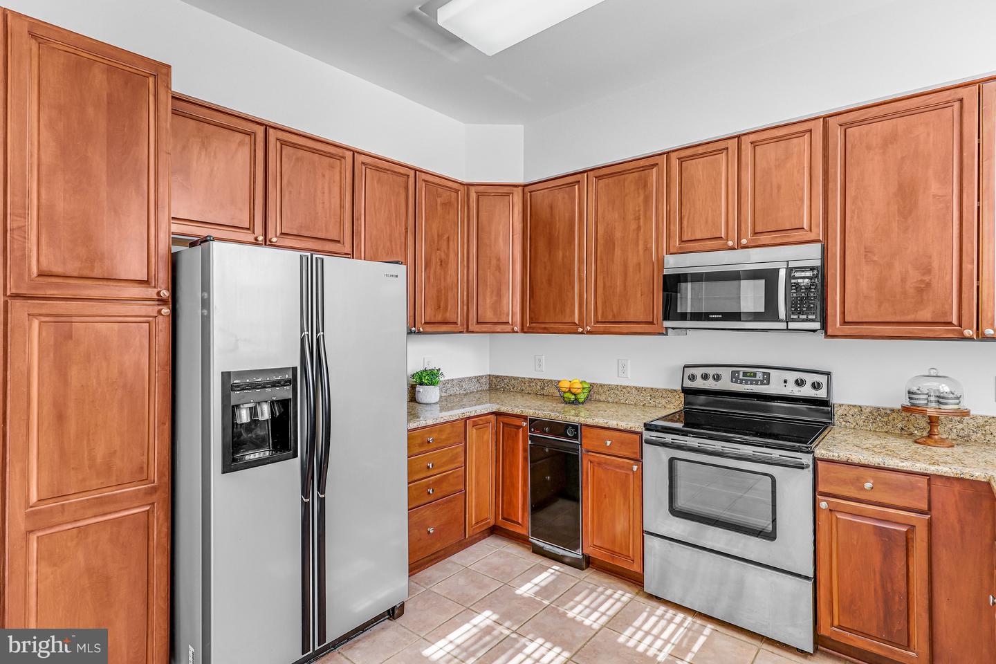 6241 CLARA EDWARD TER, ALEXANDRIA, Virginia 22310, 2 Bedrooms Bedrooms, ,2 BathroomsBathrooms,Residential,For sale,6241 CLARA EDWARD TER,VAFX2288198 MLS # VAFX2288198