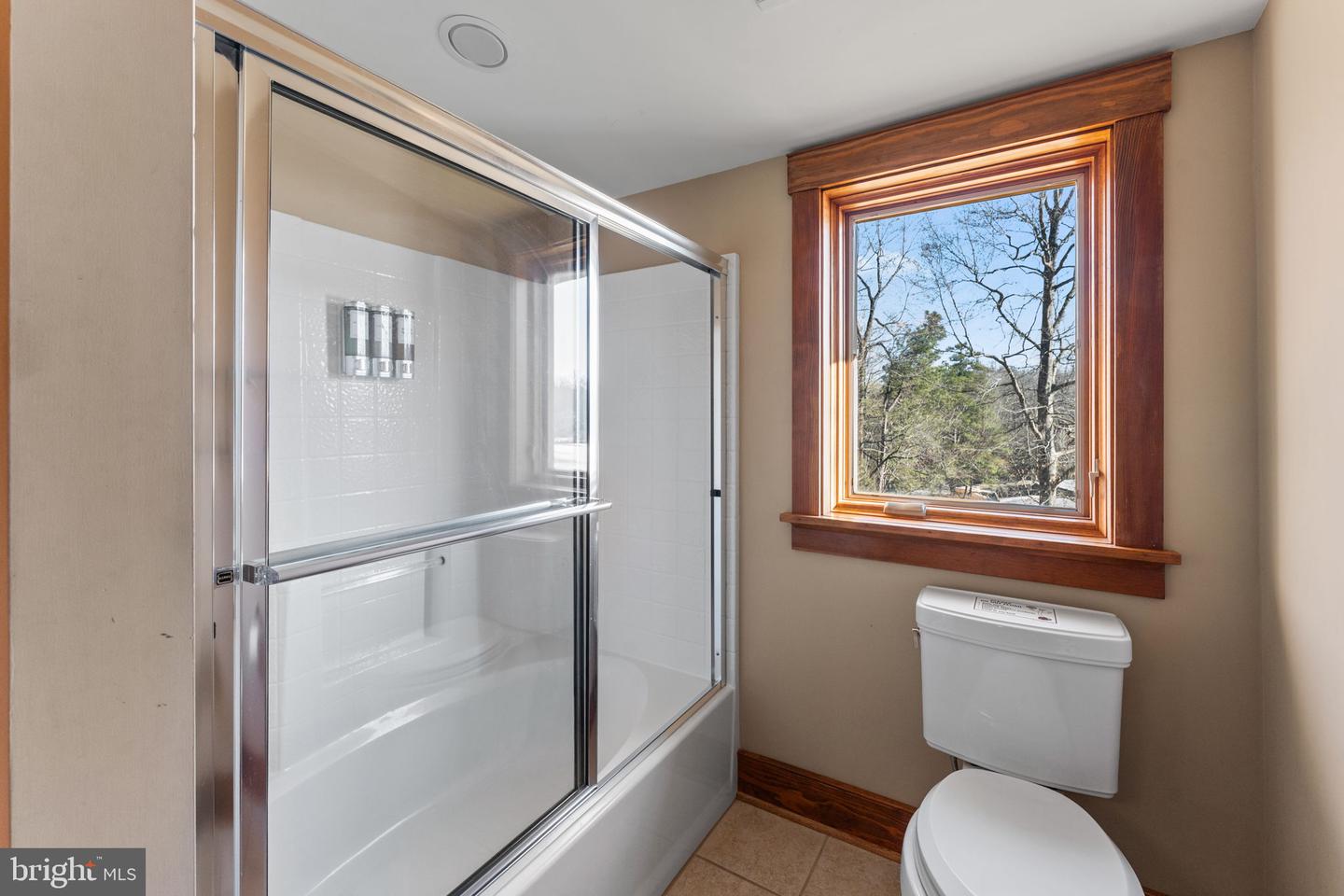 3535 MEADOW RD, SANDSTON, Virginia 23150, 5 Bedrooms Bedrooms, ,4 BathroomsBathrooms,Residential,For sale,3535 MEADOW RD,VAHN2001160 MLS # VAHN2001160