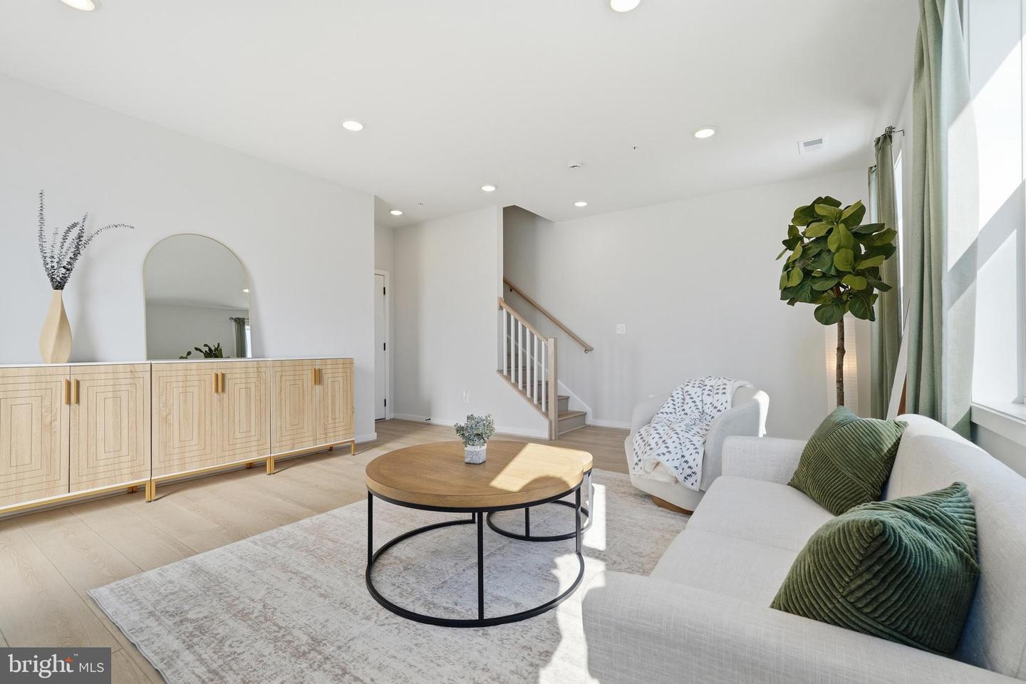 4901 EISENHOWER AVE, ALEXANDRIA, Virginia 22304, 3 Bedrooms Bedrooms, ,3 BathroomsBathrooms,Residential,For sale,4901 EISENHOWER AVE,VAAX2053736 MLS # VAAX2053736