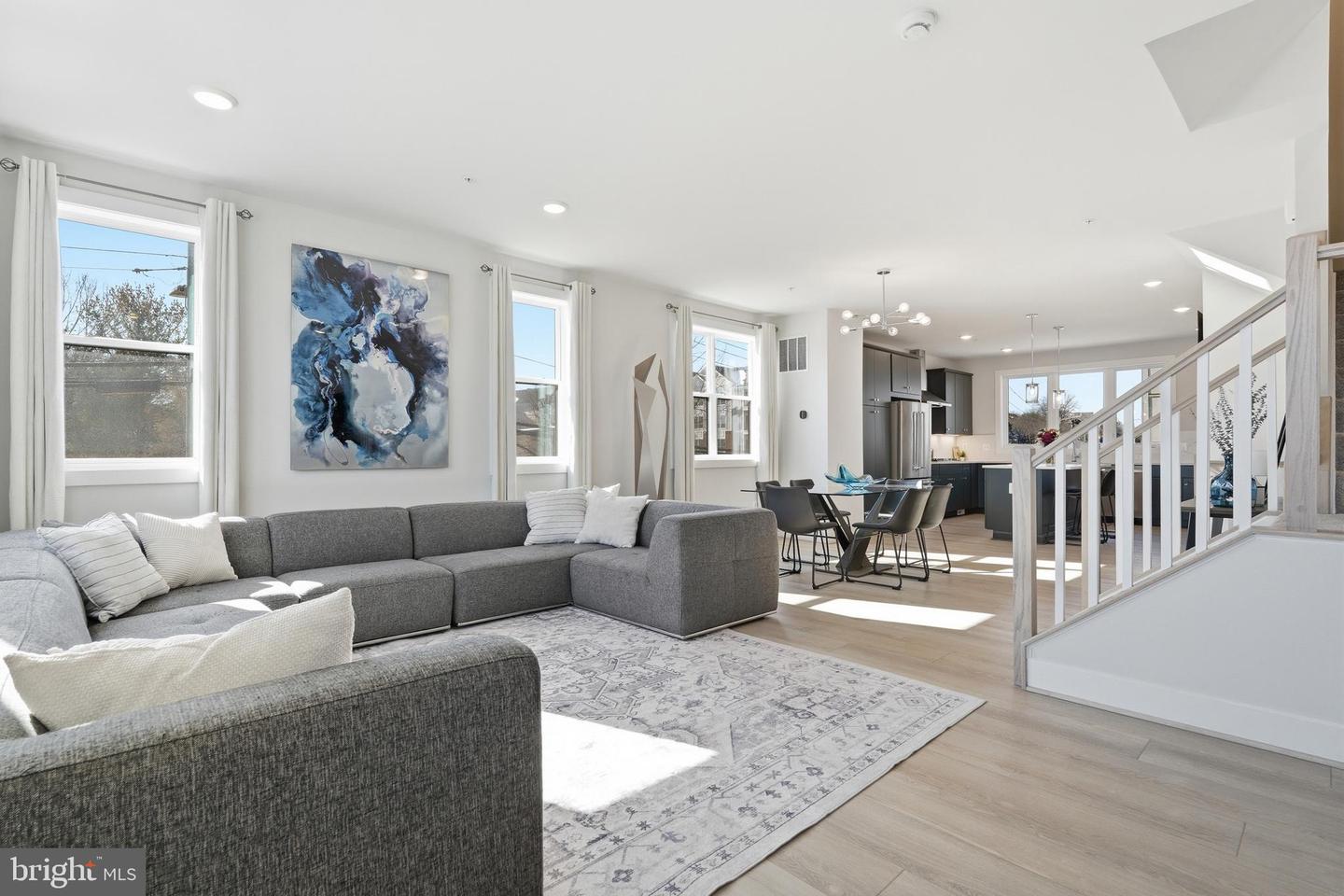 4901 EISENHOWER AVE, ALEXANDRIA, Virginia 22304, 3 Bedrooms Bedrooms, ,3 BathroomsBathrooms,Residential,For sale,4901 EISENHOWER AVE,VAAX2053736 MLS # VAAX2053736