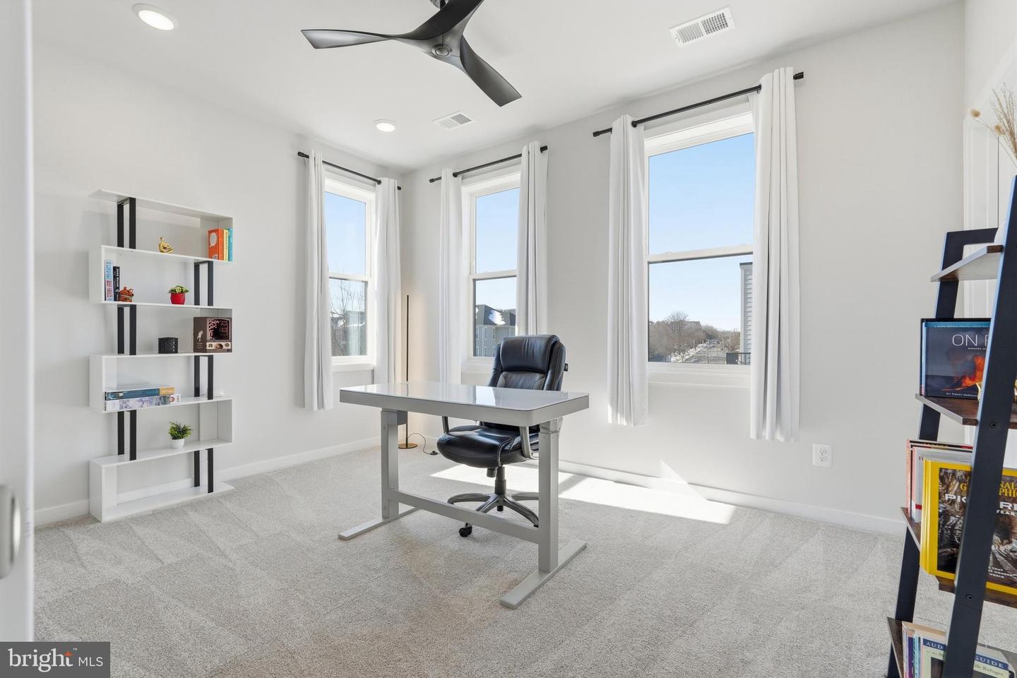 4901 EISENHOWER AVE, ALEXANDRIA, Virginia 22304, 3 Bedrooms Bedrooms, ,3 BathroomsBathrooms,Residential,For sale,4901 EISENHOWER AVE,VAAX2053736 MLS # VAAX2053736