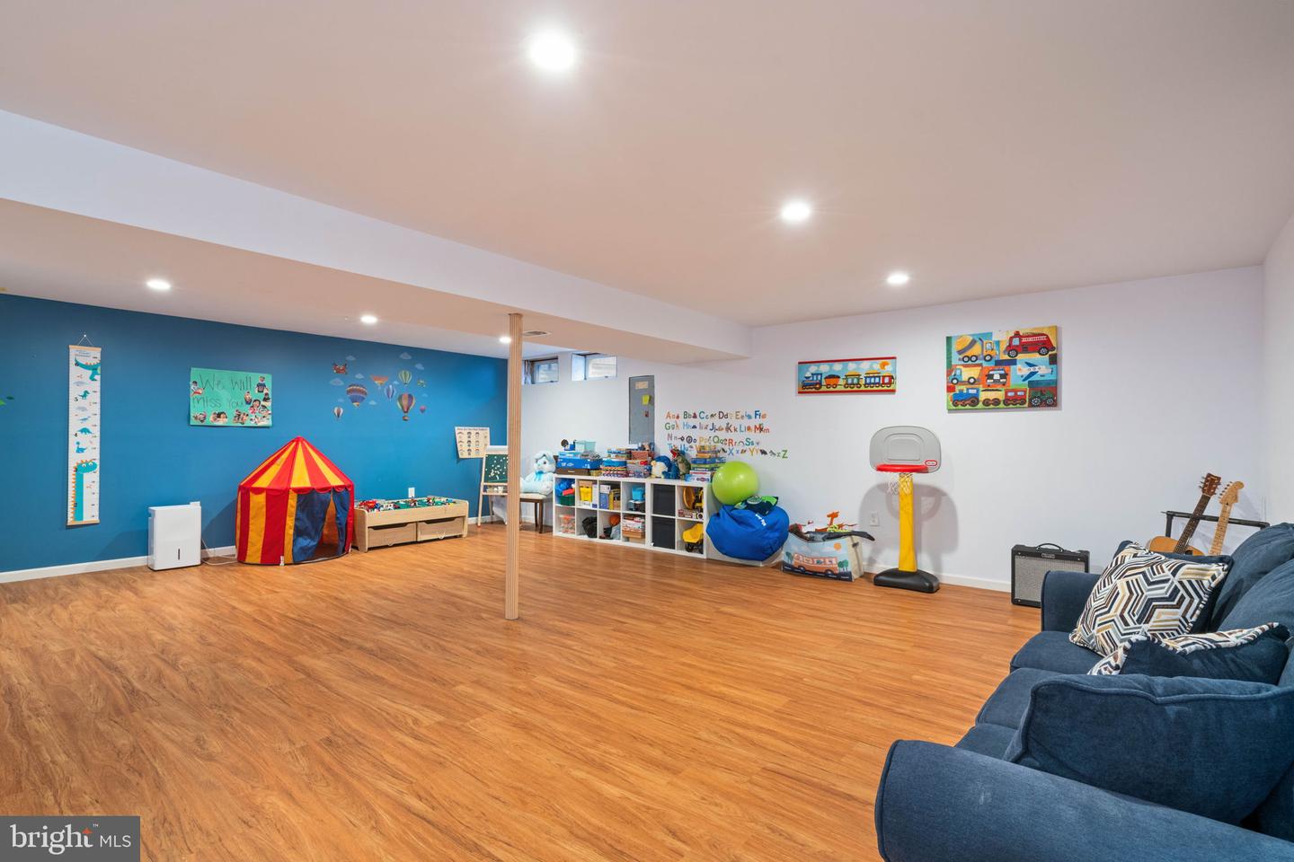 3706 SUMTER CT, FAIRFAX, Virginia 22033, 4 Bedrooms Bedrooms, ,3 BathroomsBathrooms,Residential,For sale,3706 SUMTER CT,VAFX2288712 MLS # VAFX2288712