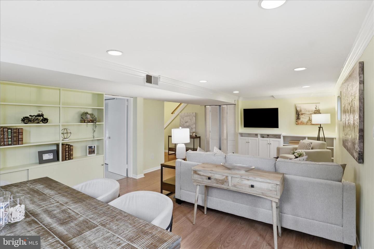 7921 ELLET RD, SPRINGFIELD, Virginia 22151, 4 Bedrooms Bedrooms, ,3 BathroomsBathrooms,Residential,For sale,7921 ELLET RD,VAFX2288796 MLS # VAFX2288796