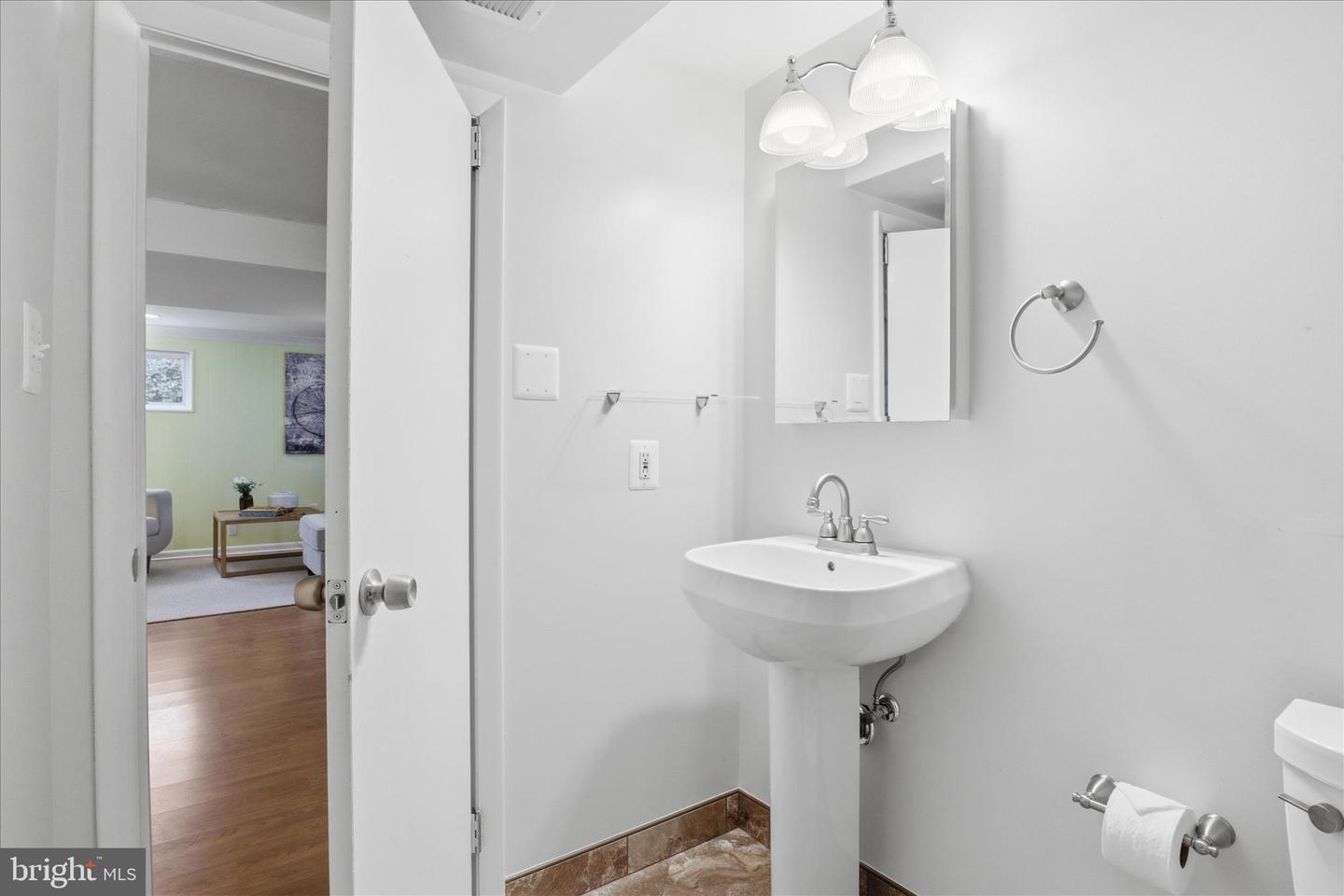 7921 ELLET RD, SPRINGFIELD, Virginia 22151, 4 Bedrooms Bedrooms, ,3 BathroomsBathrooms,Residential,For sale,7921 ELLET RD,VAFX2288796 MLS # VAFX2288796