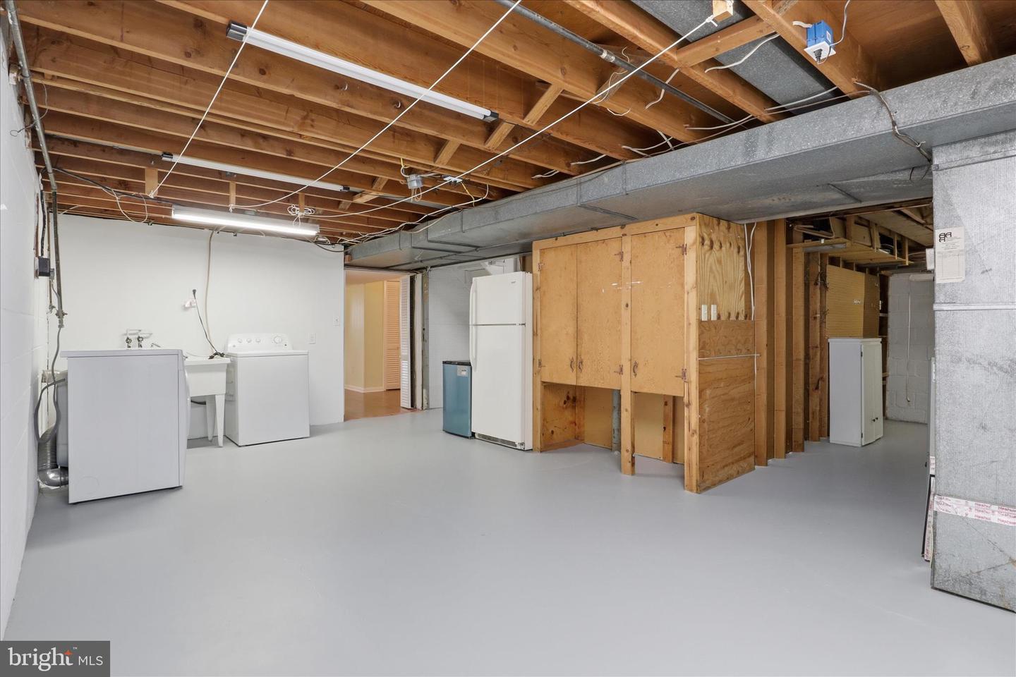 7921 ELLET RD, SPRINGFIELD, Virginia 22151, 4 Bedrooms Bedrooms, ,3 BathroomsBathrooms,Residential,For sale,7921 ELLET RD,VAFX2288796 MLS # VAFX2288796