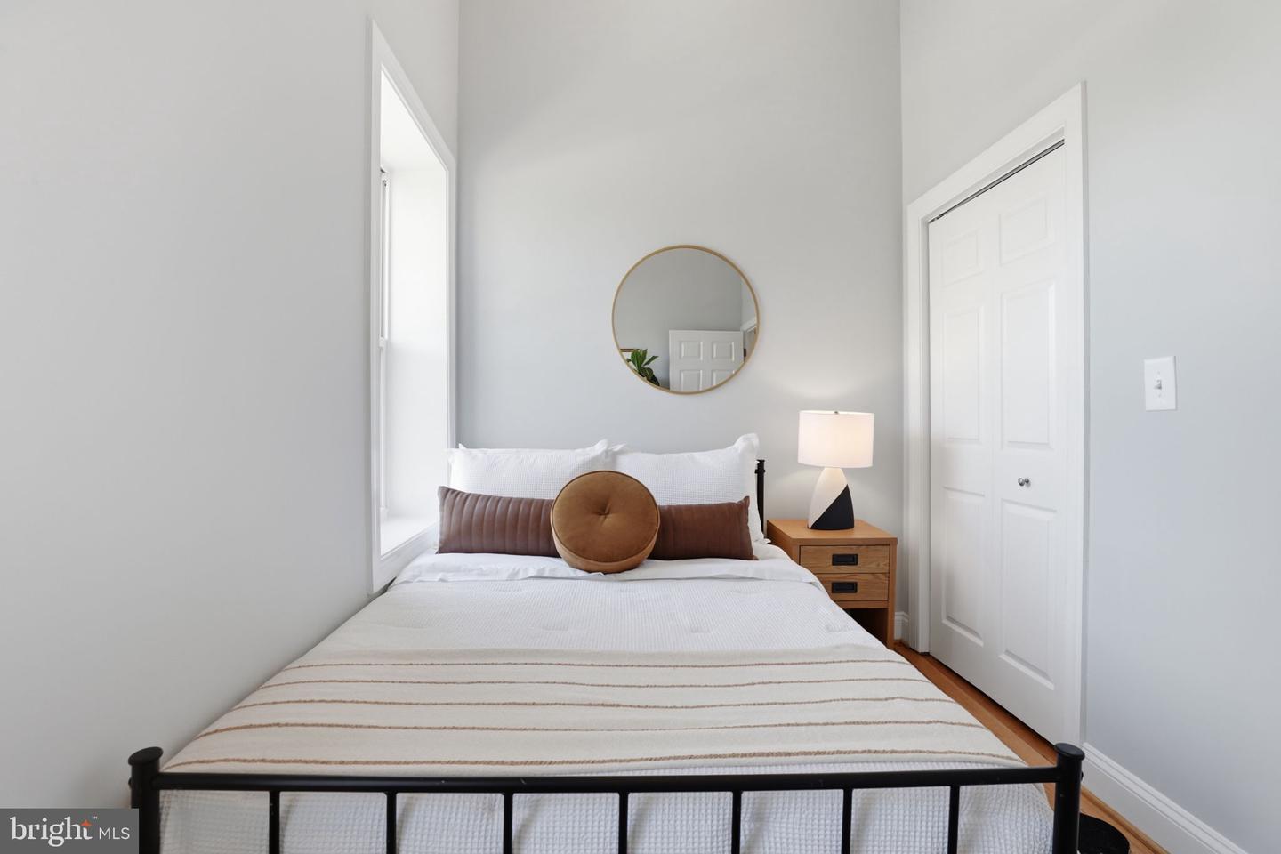 229 14TH ST SE #2, WASHINGTON, District Of Columbia 20003, 2 Bedrooms Bedrooms, ,2 BathroomsBathrooms,Residential,For sale,229 14TH ST SE #2,DCDC2244486 MLS # DCDC2244486