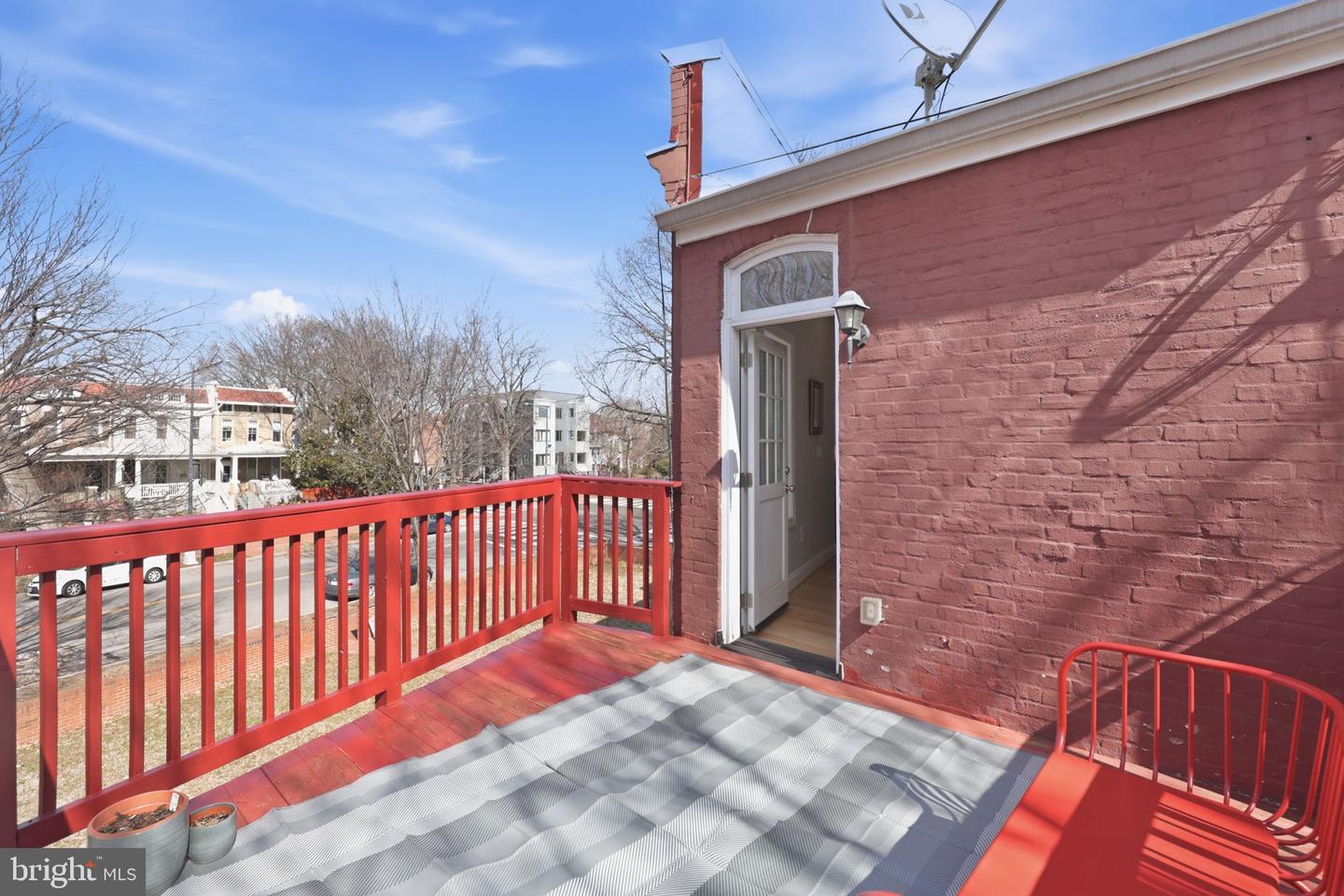 229 14TH ST SE #2, WASHINGTON, District Of Columbia 20003, 2 Bedrooms Bedrooms, ,2 BathroomsBathrooms,Residential,For sale,229 14TH ST SE #2,DCDC2244486 MLS # DCDC2244486