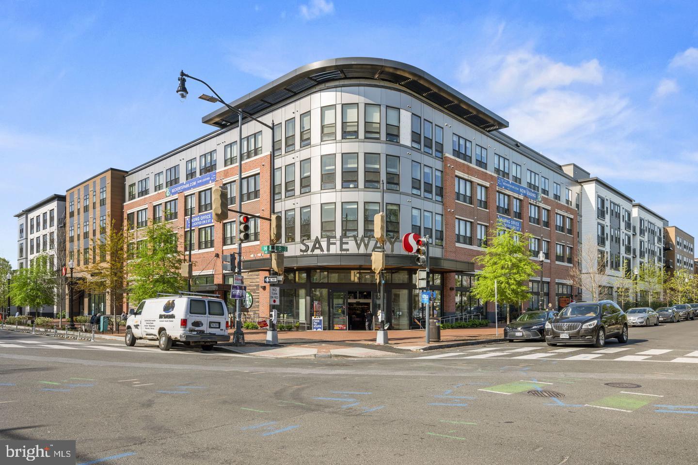 229 14TH ST SE #2, WASHINGTON, District Of Columbia 20003, 2 Bedrooms Bedrooms, ,2 BathroomsBathrooms,Residential,For sale,229 14TH ST SE #2,DCDC2244486 MLS # DCDC2244486