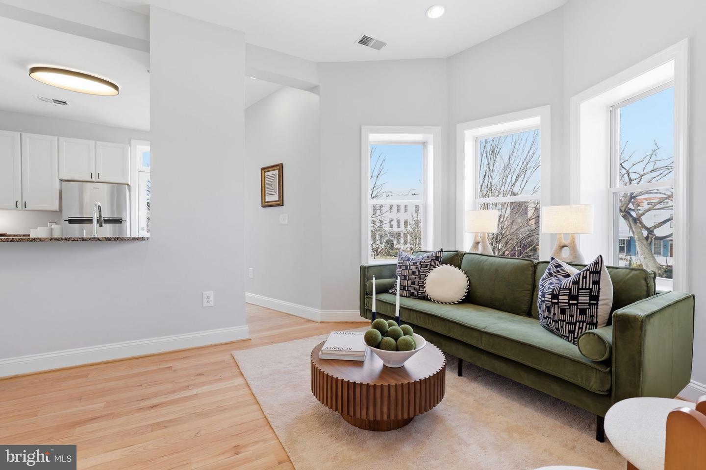 229 14TH ST SE #2, WASHINGTON, District Of Columbia 20003, 2 Bedrooms Bedrooms, ,2 BathroomsBathrooms,Residential,For sale,229 14TH ST SE #2,DCDC2244486 MLS # DCDC2244486