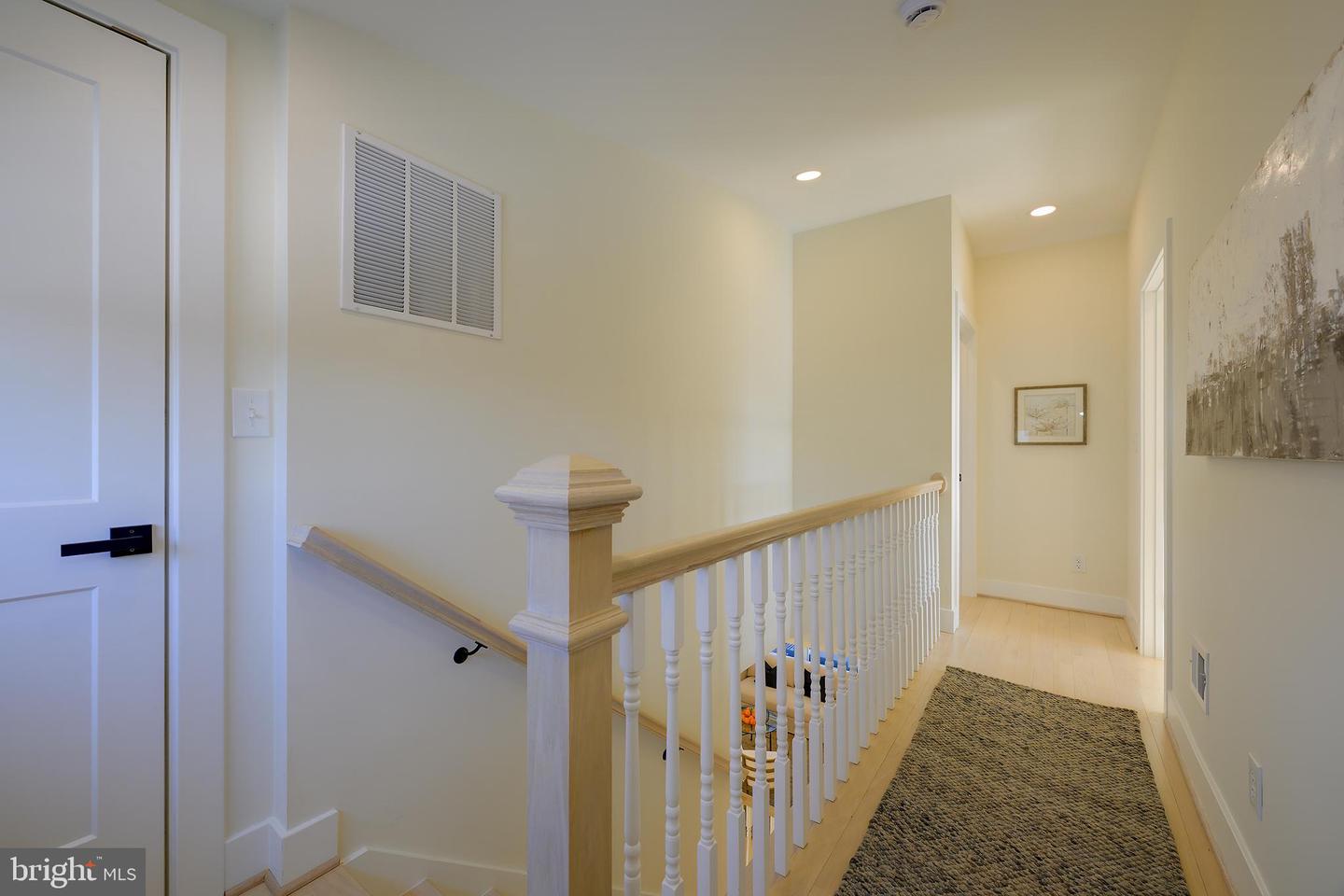 6614 EASTERN AVE NW, WASHINGTON, District Of Columbia 20012, 7 Bedrooms Bedrooms, ,4 BathroomsBathrooms,Residential,For sale,6614 EASTERN AVE NW,DCDC2244506 MLS # DCDC2244506