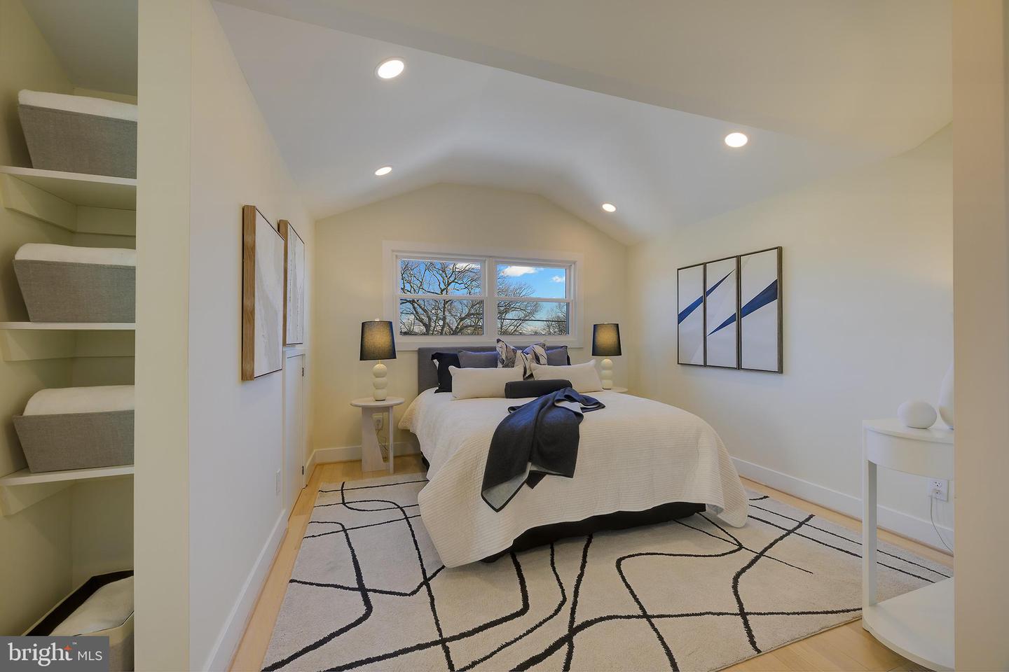 6614 EASTERN AVE NW, WASHINGTON, District Of Columbia 20012, 7 Bedrooms Bedrooms, ,4 BathroomsBathrooms,Residential,For sale,6614 EASTERN AVE NW,DCDC2244506 MLS # DCDC2244506