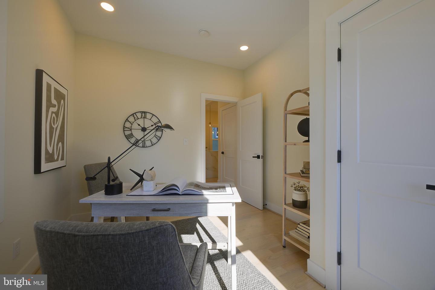 6614 EASTERN AVE NW, WASHINGTON, District Of Columbia 20012, 7 Bedrooms Bedrooms, ,4 BathroomsBathrooms,Residential,For sale,6614 EASTERN AVE NW,DCDC2244506 MLS # DCDC2244506