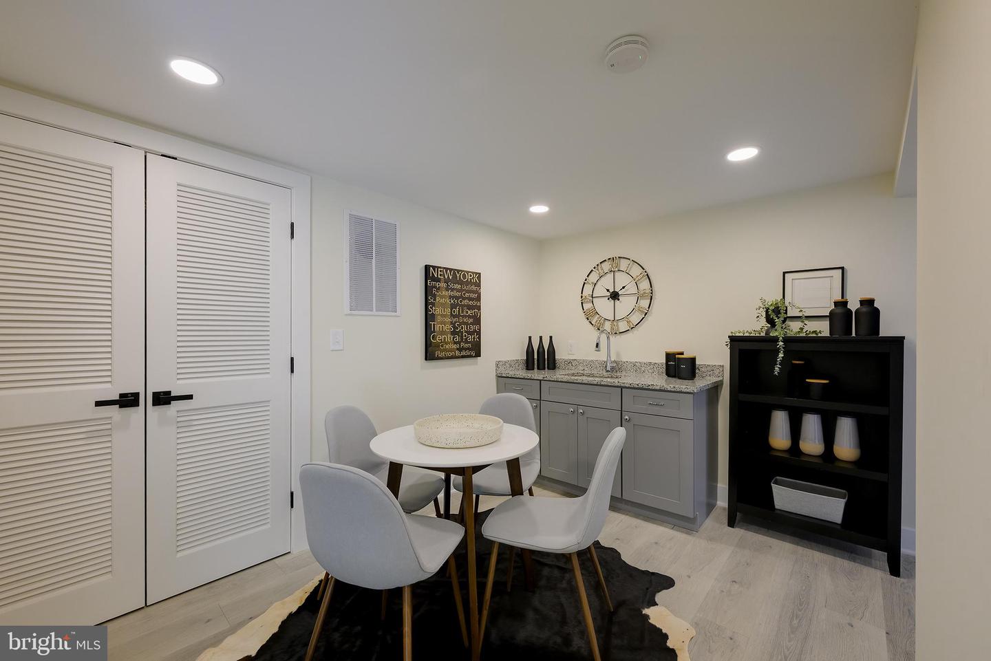 6614 EASTERN AVE NW, WASHINGTON, District Of Columbia 20012, 7 Bedrooms Bedrooms, ,4 BathroomsBathrooms,Residential,For sale,6614 EASTERN AVE NW,DCDC2244506 MLS # DCDC2244506