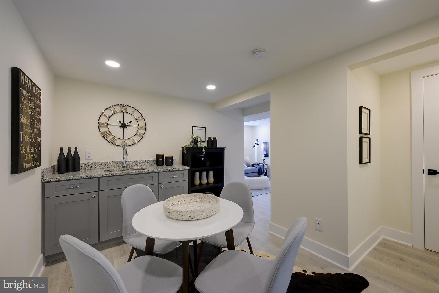 6614 EASTERN AVE NW, WASHINGTON, District Of Columbia 20012, 7 Bedrooms Bedrooms, ,4 BathroomsBathrooms,Residential,For sale,6614 EASTERN AVE NW,DCDC2244506 MLS # DCDC2244506