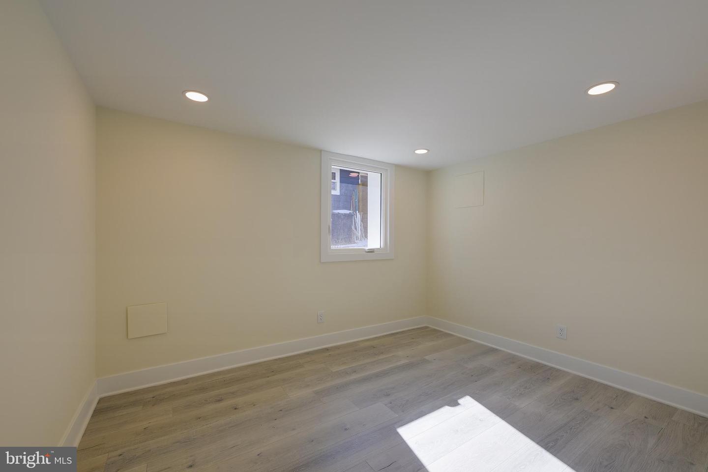 6614 EASTERN AVE NW, WASHINGTON, District Of Columbia 20012, 7 Bedrooms Bedrooms, ,4 BathroomsBathrooms,Residential,For sale,6614 EASTERN AVE NW,DCDC2244506 MLS # DCDC2244506