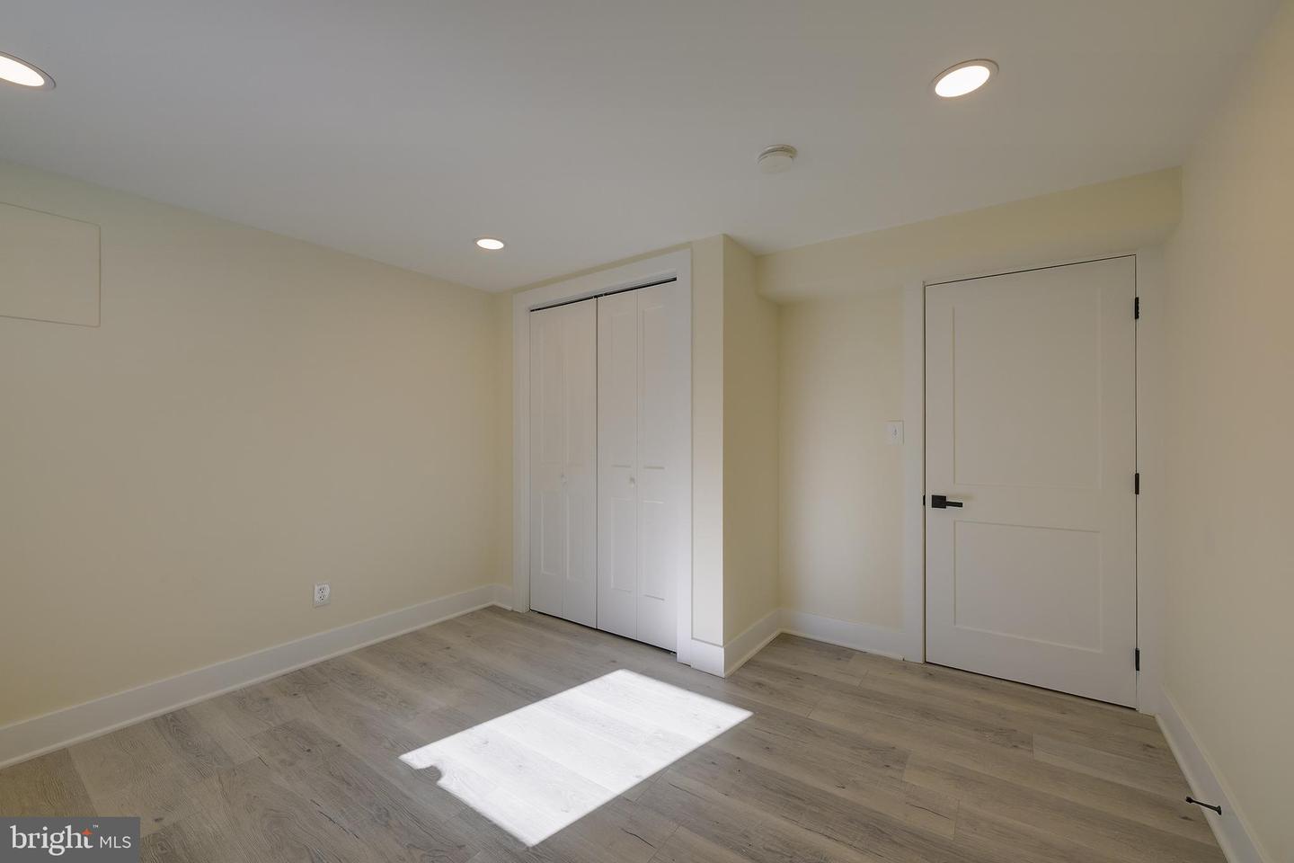 6614 EASTERN AVE NW, WASHINGTON, District Of Columbia 20012, 7 Bedrooms Bedrooms, ,4 BathroomsBathrooms,Residential,For sale,6614 EASTERN AVE NW,DCDC2244506 MLS # DCDC2244506