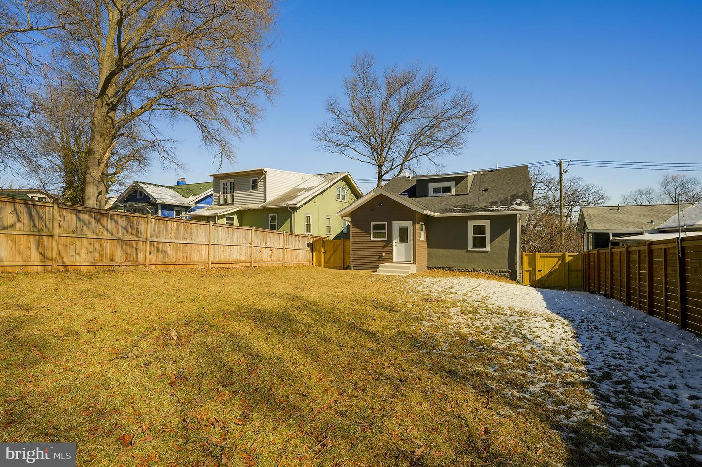 6614 EASTERN AVE NW, WASHINGTON, District Of Columbia 20012, 7 Bedrooms Bedrooms, ,4 BathroomsBathrooms,Residential,For sale,6614 EASTERN AVE NW,DCDC2244506 MLS # DCDC2244506