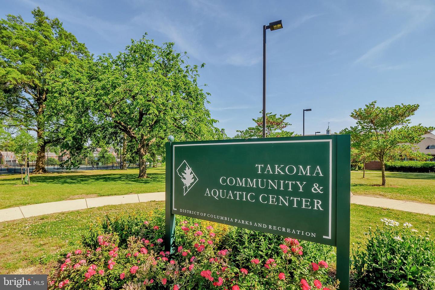 6614 EASTERN AVE NW, WASHINGTON, District Of Columbia 20012, 7 Bedrooms Bedrooms, ,4 BathroomsBathrooms,Residential,For sale,6614 EASTERN AVE NW,DCDC2244506 MLS # DCDC2244506