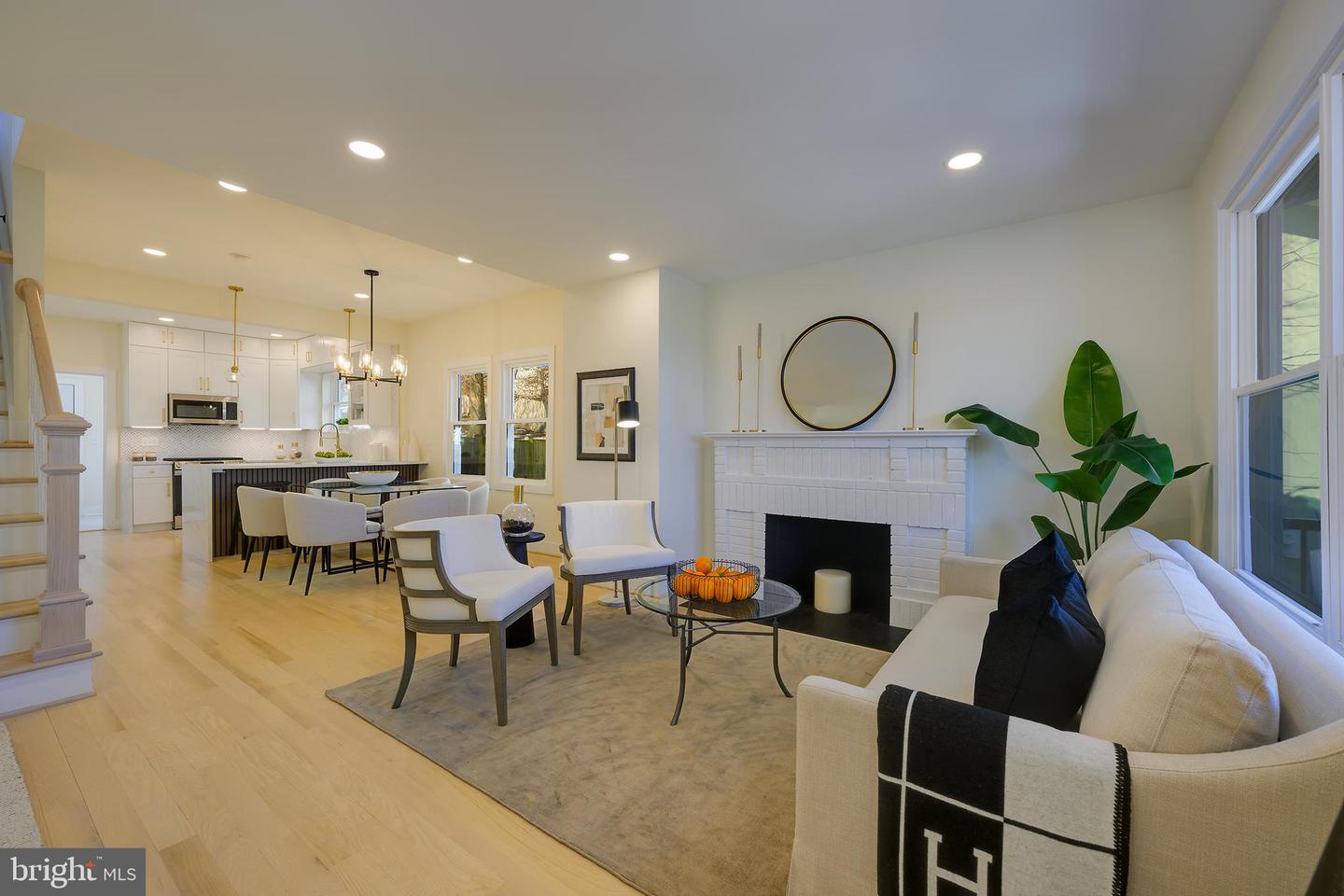 6614 EASTERN AVE NW, WASHINGTON, District Of Columbia 20012, 7 Bedrooms Bedrooms, ,4 BathroomsBathrooms,Residential,For sale,6614 EASTERN AVE NW,DCDC2244506 MLS # DCDC2244506