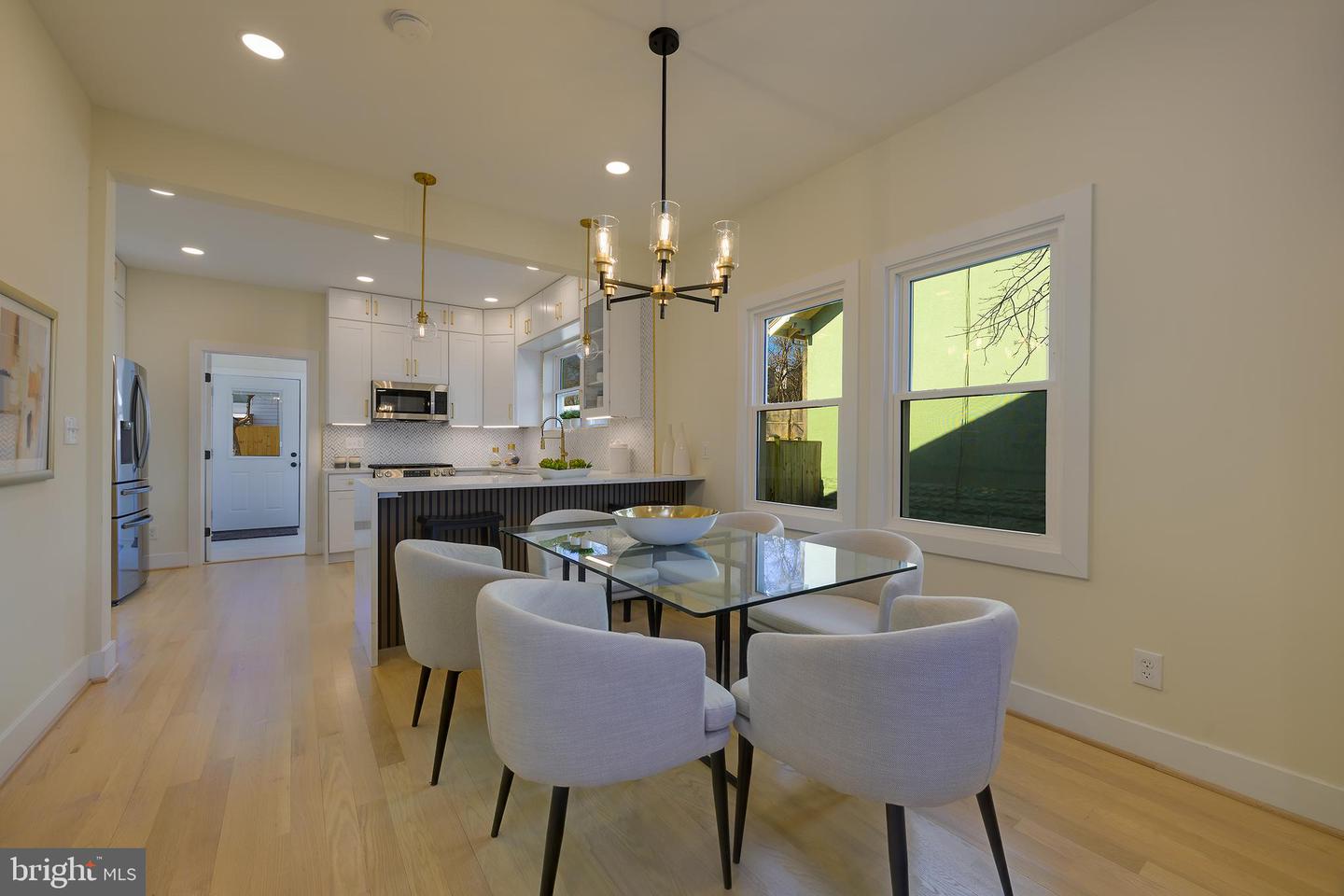 6614 EASTERN AVE NW, WASHINGTON, District Of Columbia 20012, 7 Bedrooms Bedrooms, ,4 BathroomsBathrooms,Residential,For sale,6614 EASTERN AVE NW,DCDC2244506 MLS # DCDC2244506